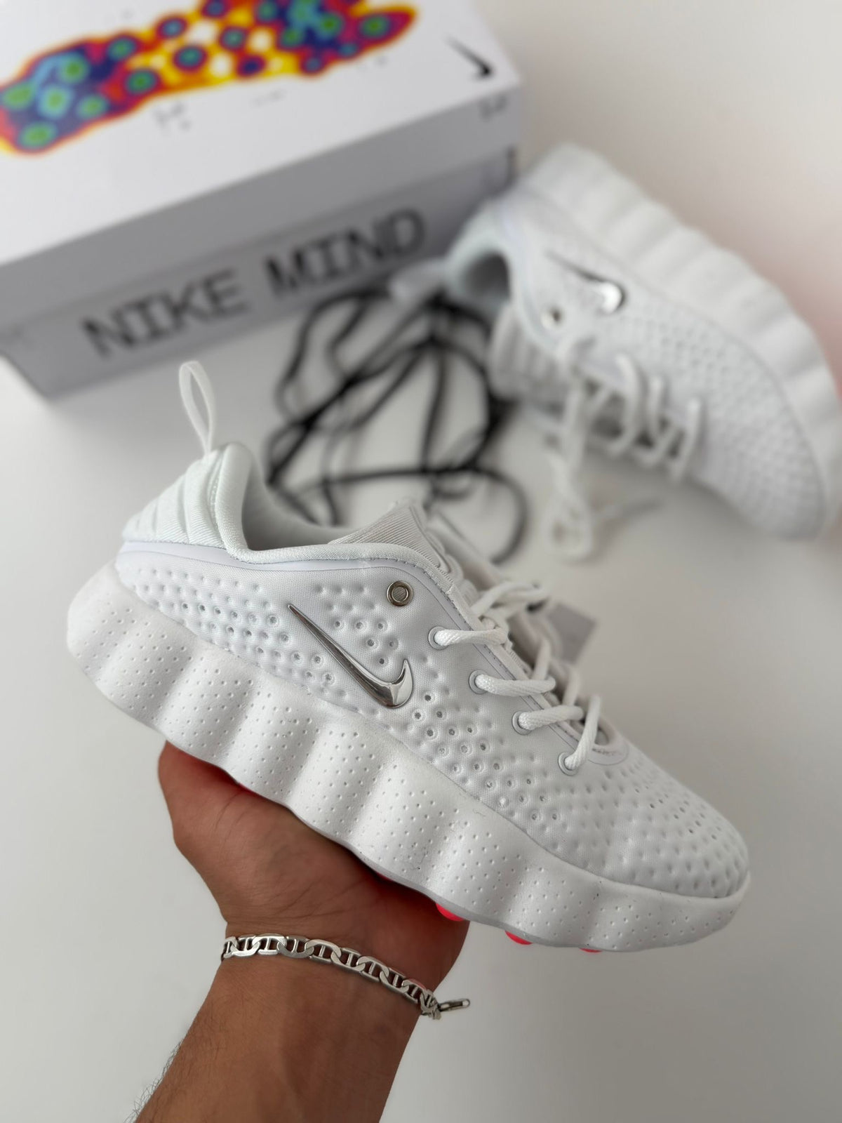 NIKE MIND 002
