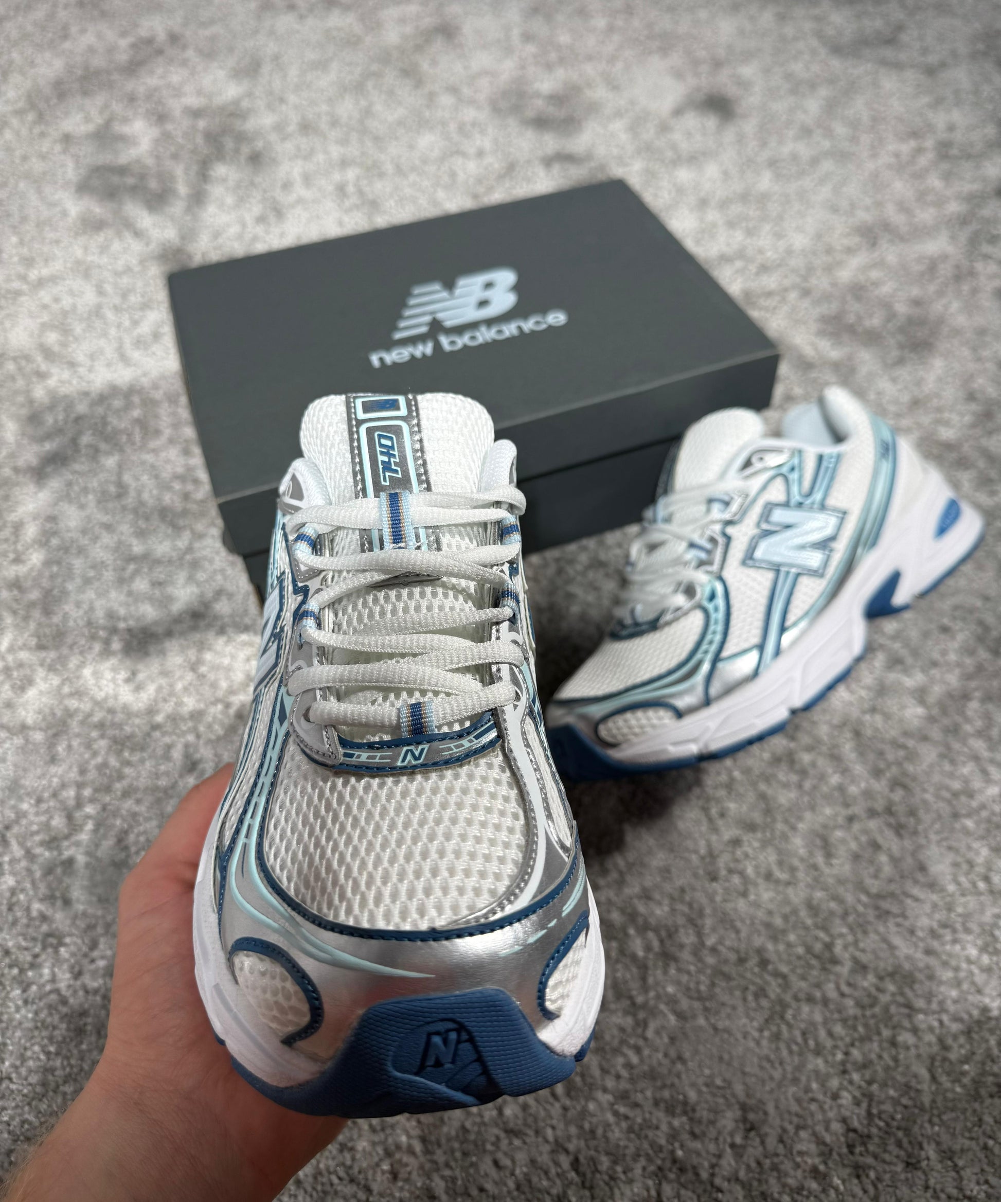 NEW BALANCE