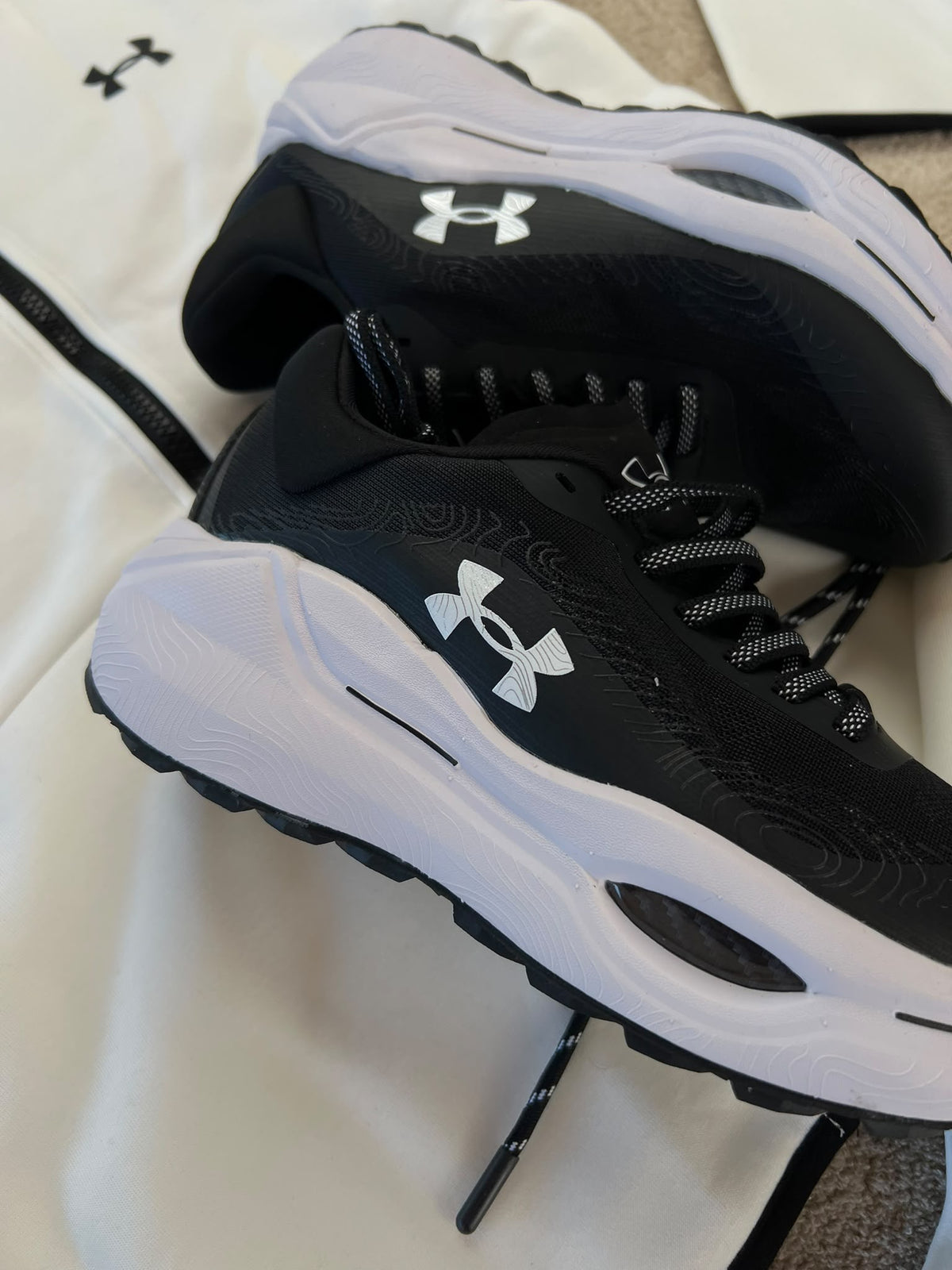 ZAPAS UNDER ARMOUR