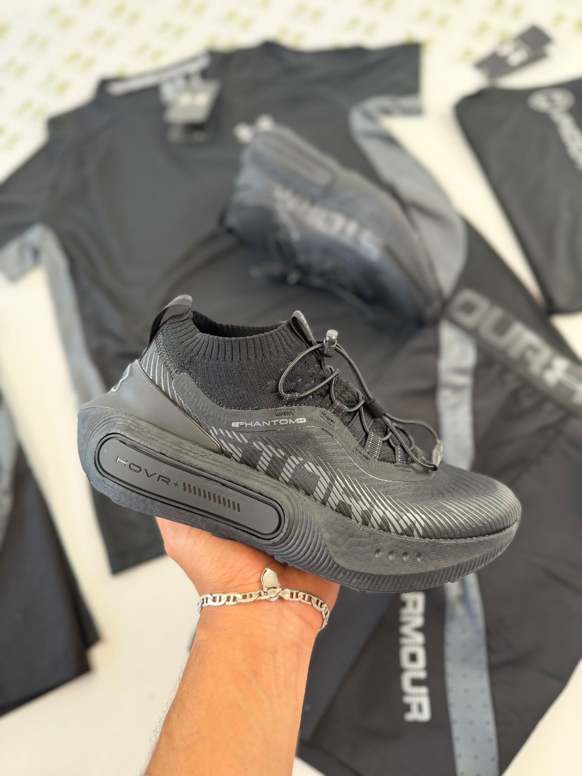 UNDER ARMOUR STORM