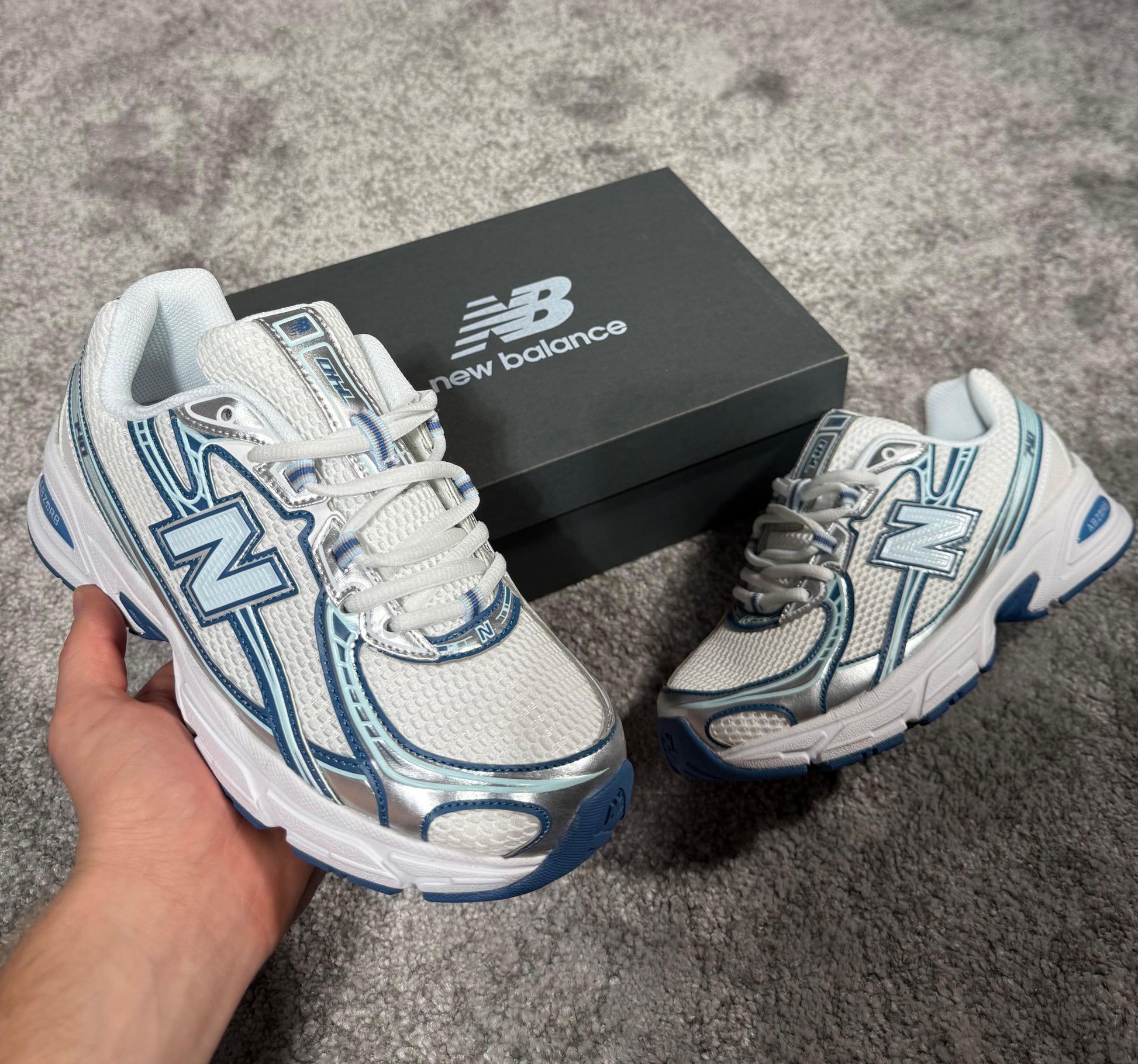 NEW BALANCE