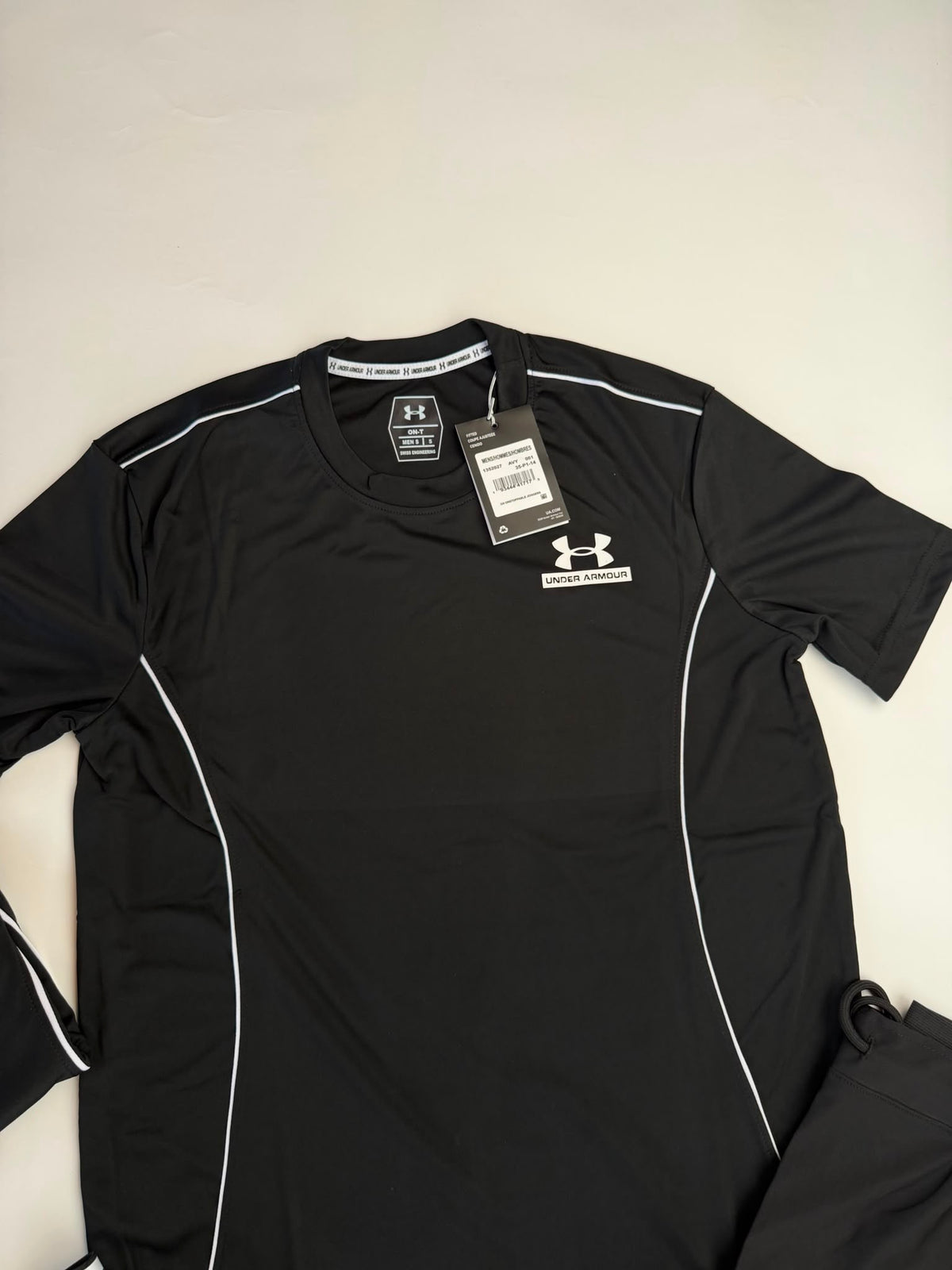 CONJUNTO UNDER ARMOUR 2026