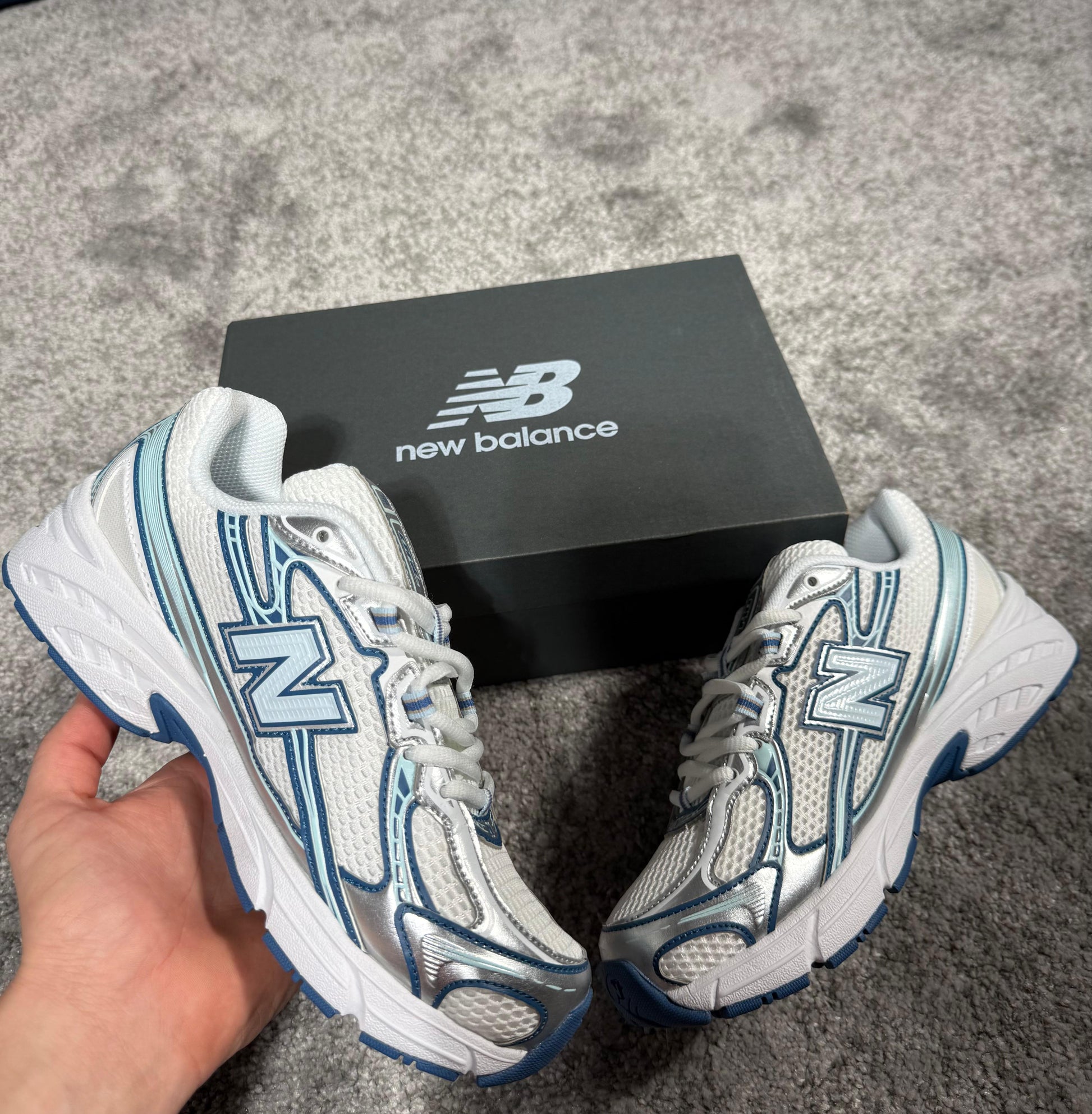 NEW BALANCE