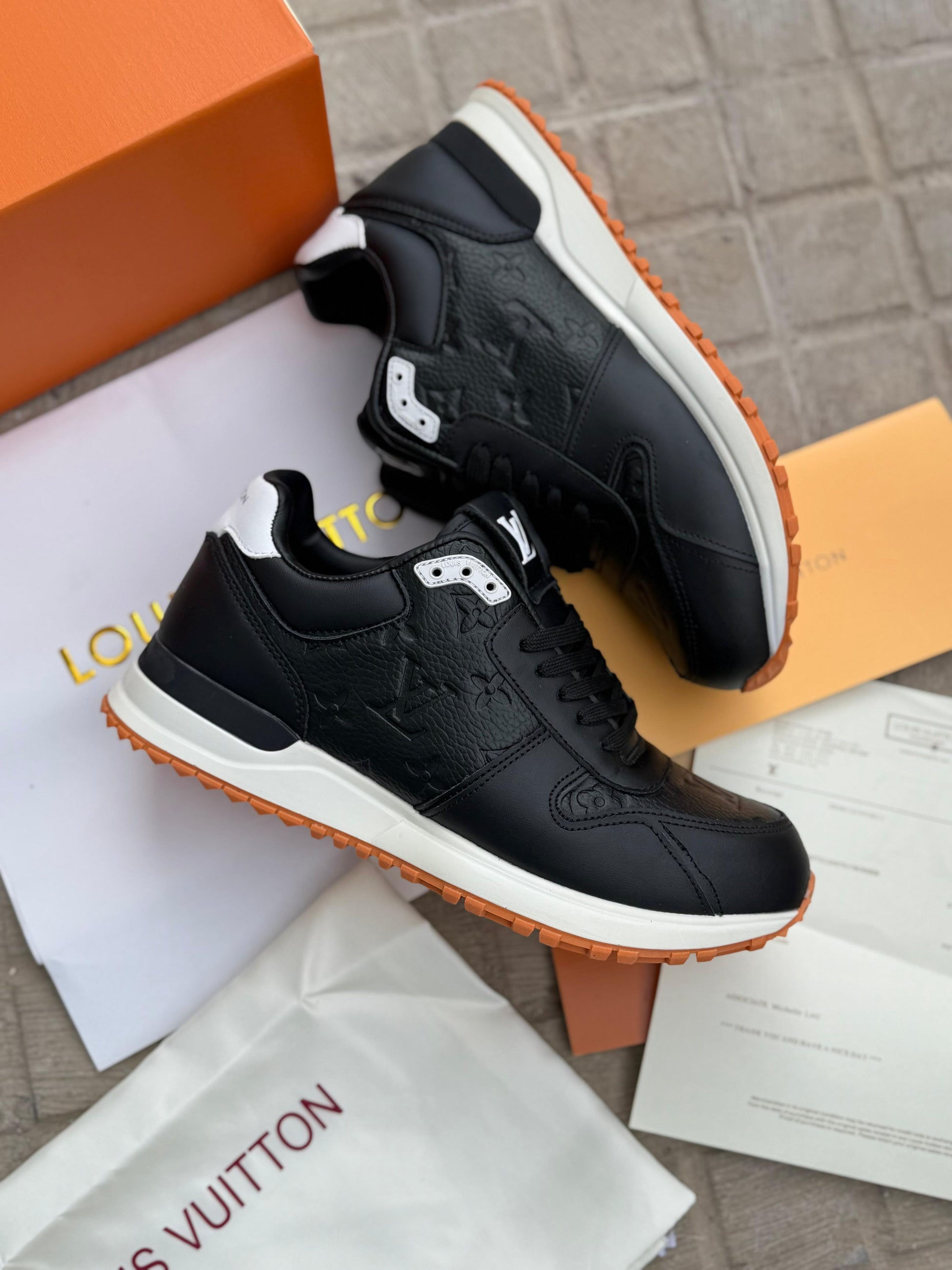 LOUIS VUITTON