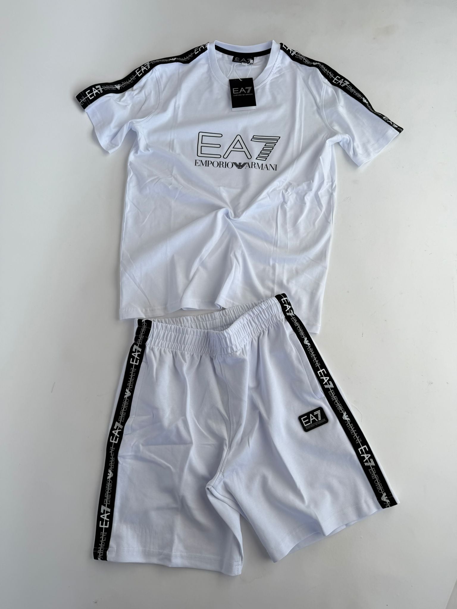 EMPORIO ARMANI CONJUNTO CORTO