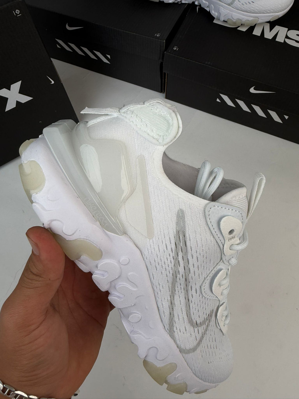 NIKE REACT VISION