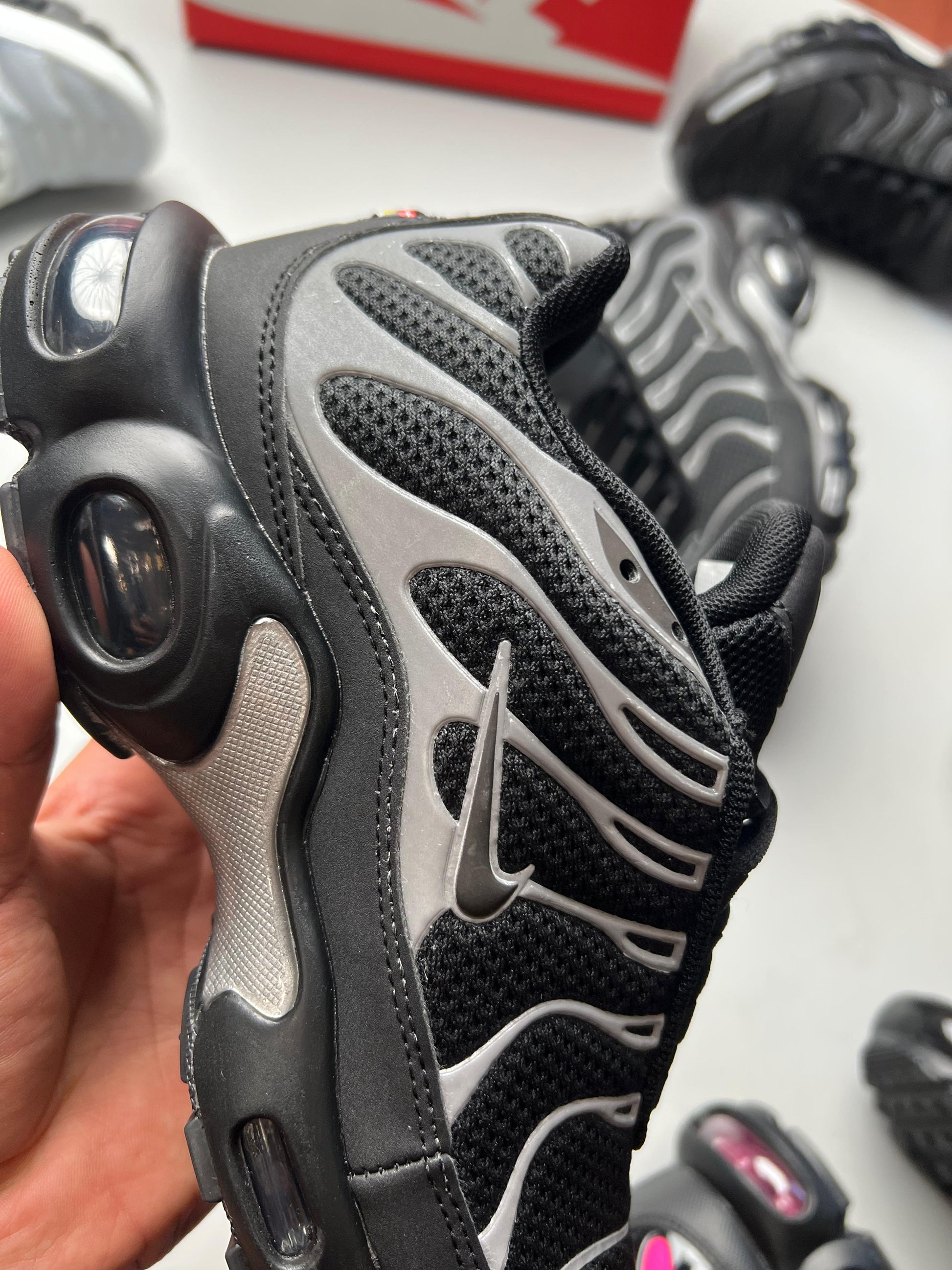 NIKE TN