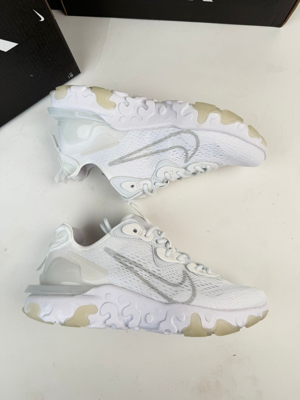 NIKE REACT VISION