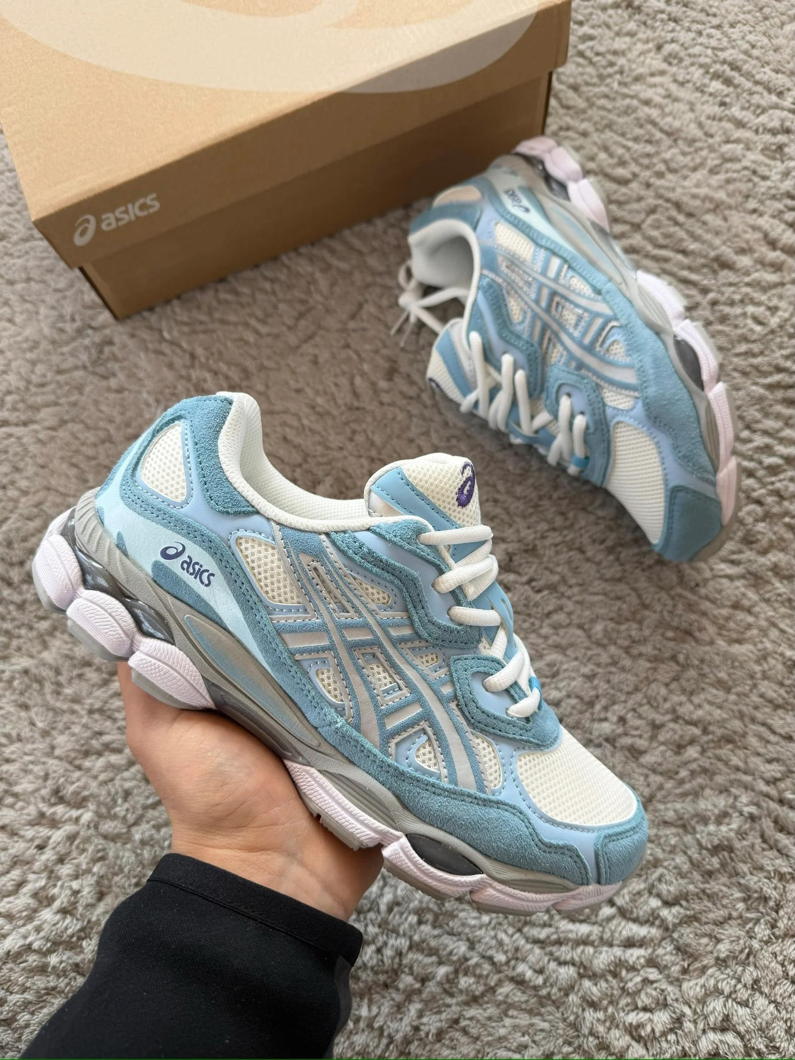 ASICS