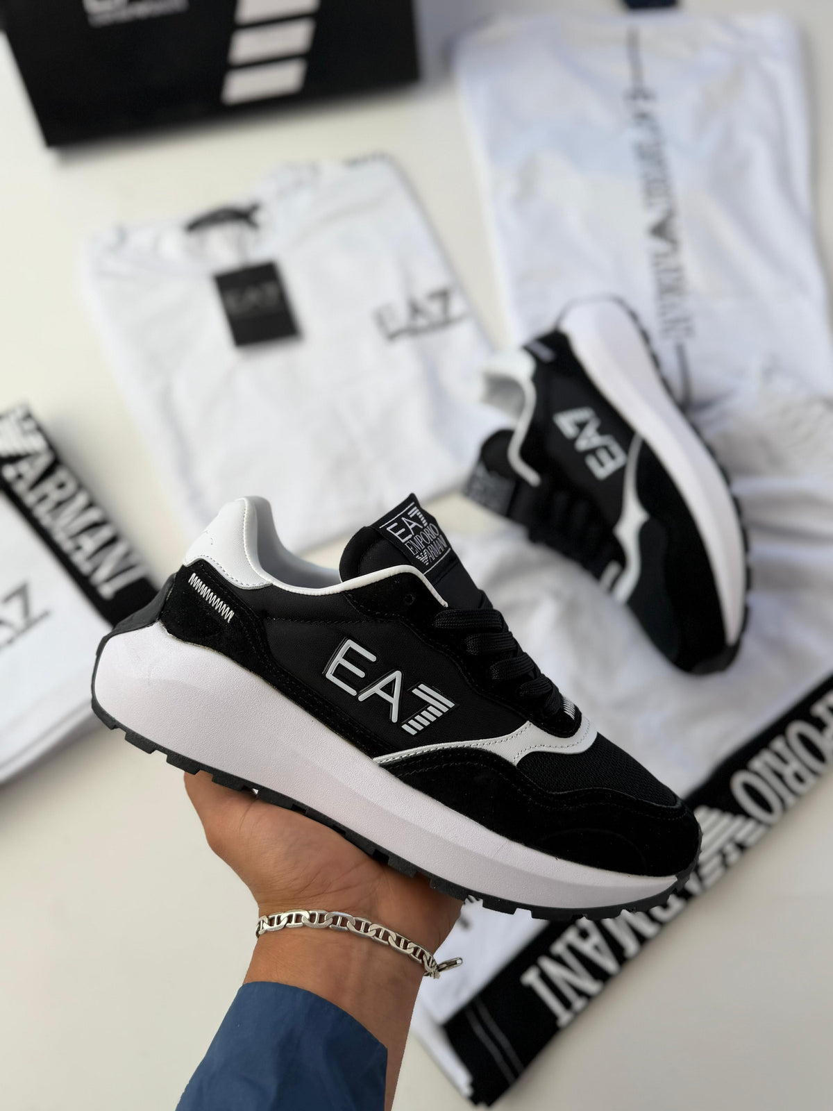 ZAPAS ARMANI EA7