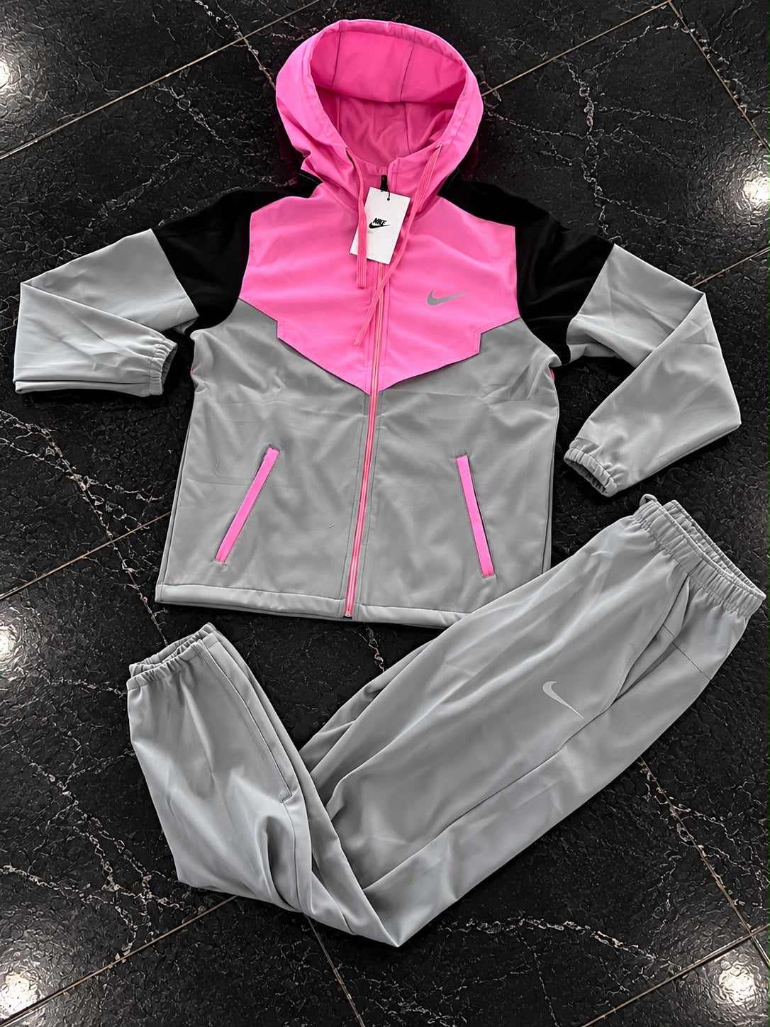 CHANDAL NIKE MILLER