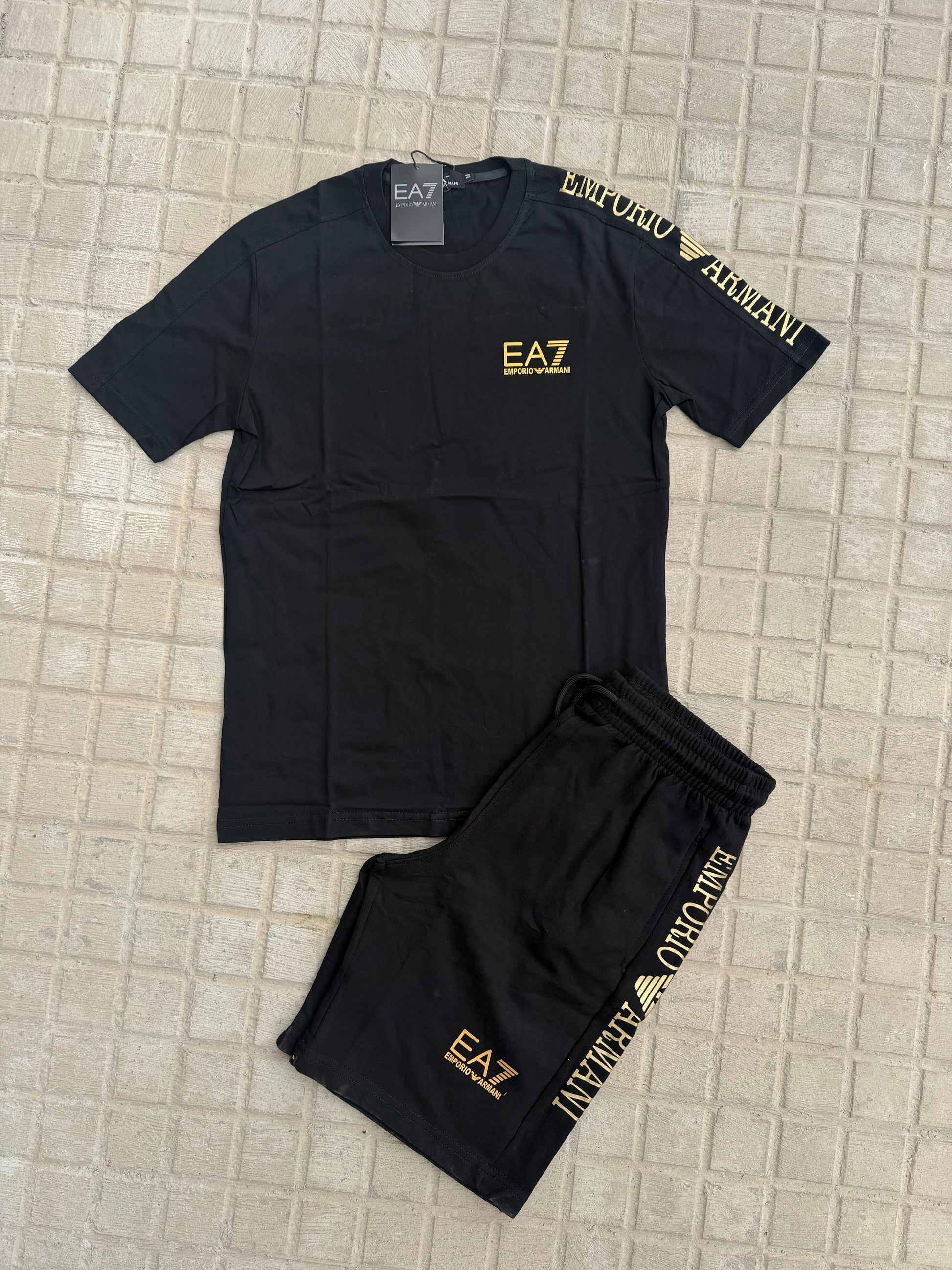 EMPORIO ARMANI CONJUNTO CORTO