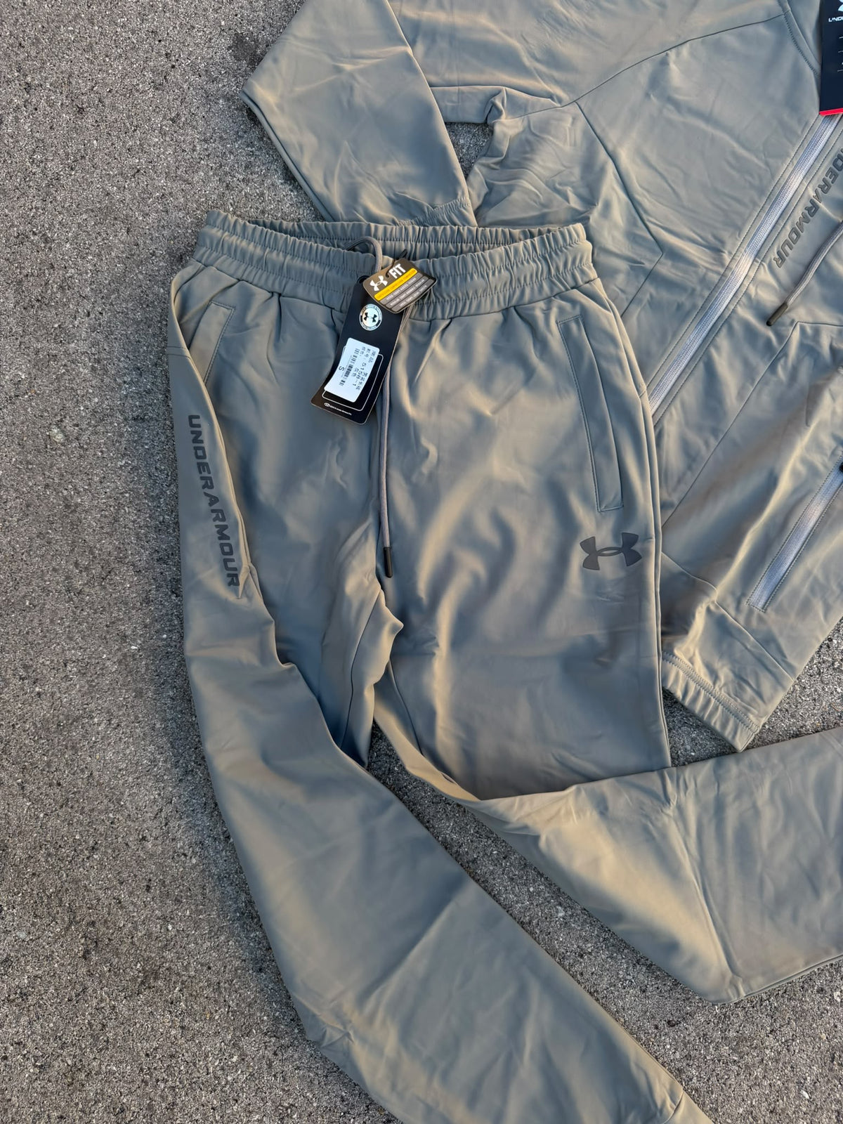 UNDER ARMOUR CHANDAL