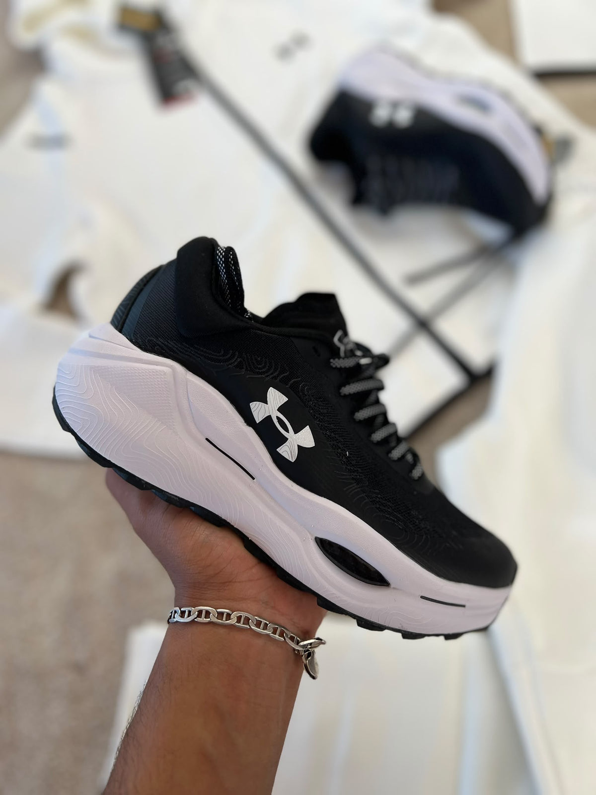 ZAPAS UNDER ARMOUR