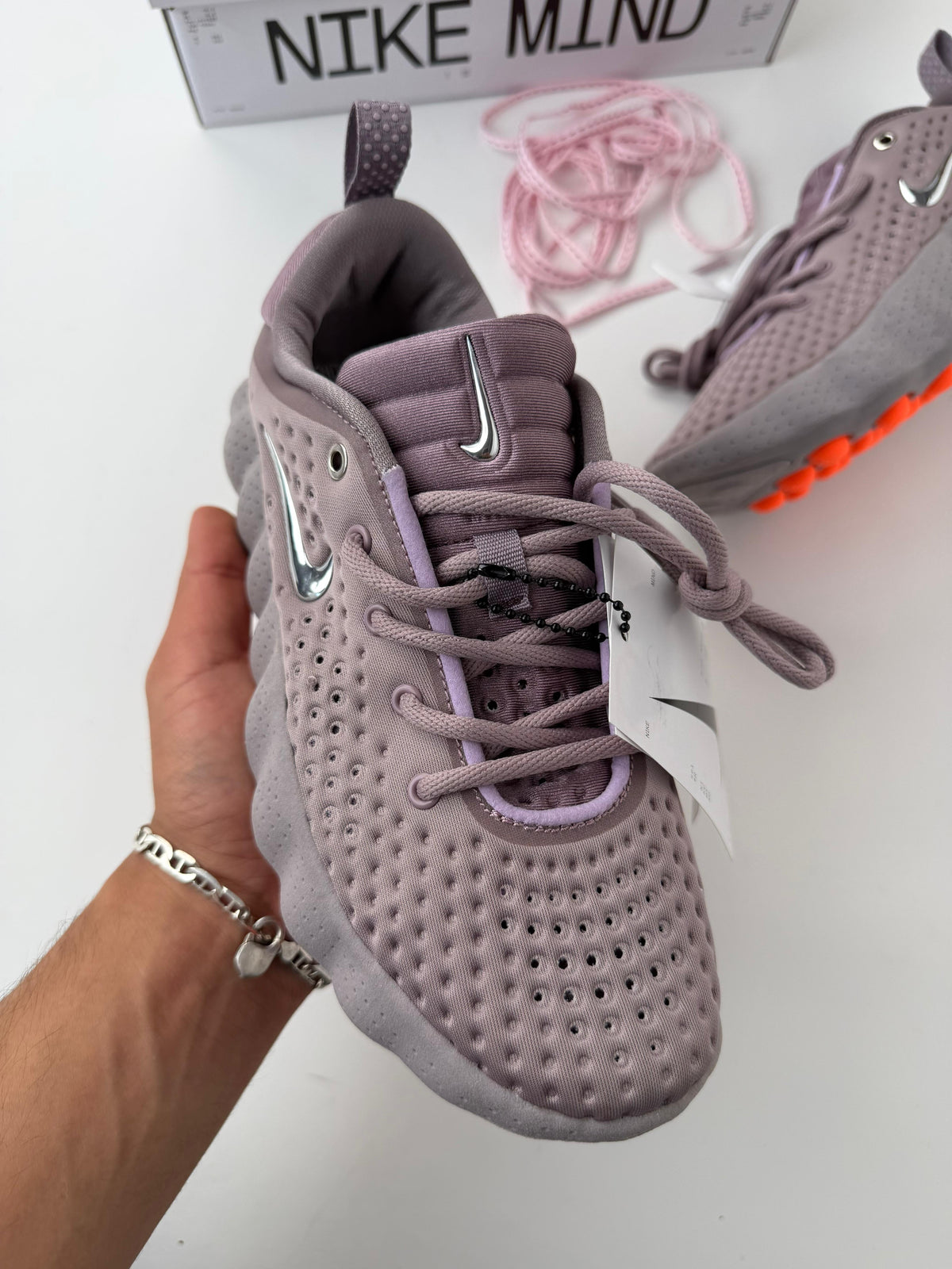 NIKE MIND 002