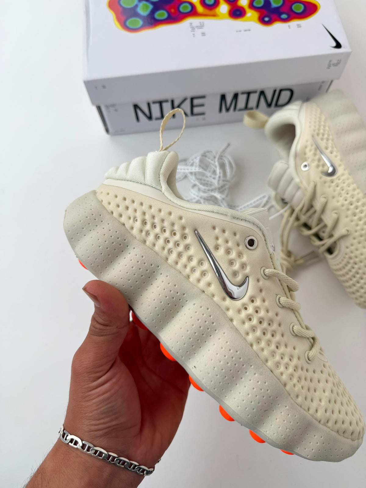 NIKE MIND 002