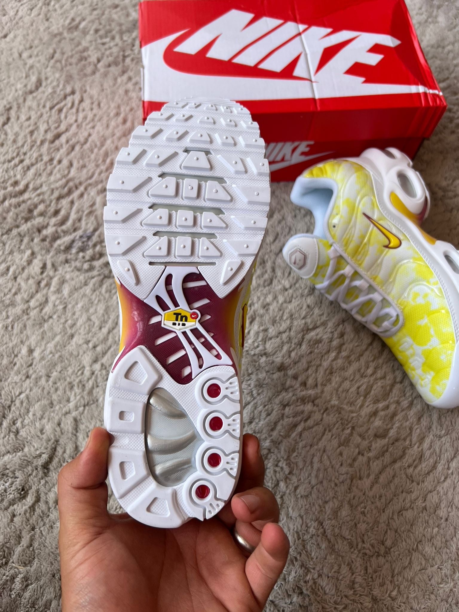NIKE TN