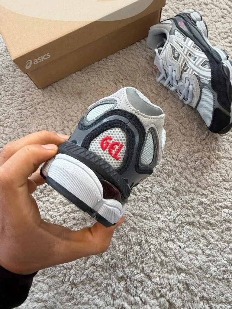ASICS