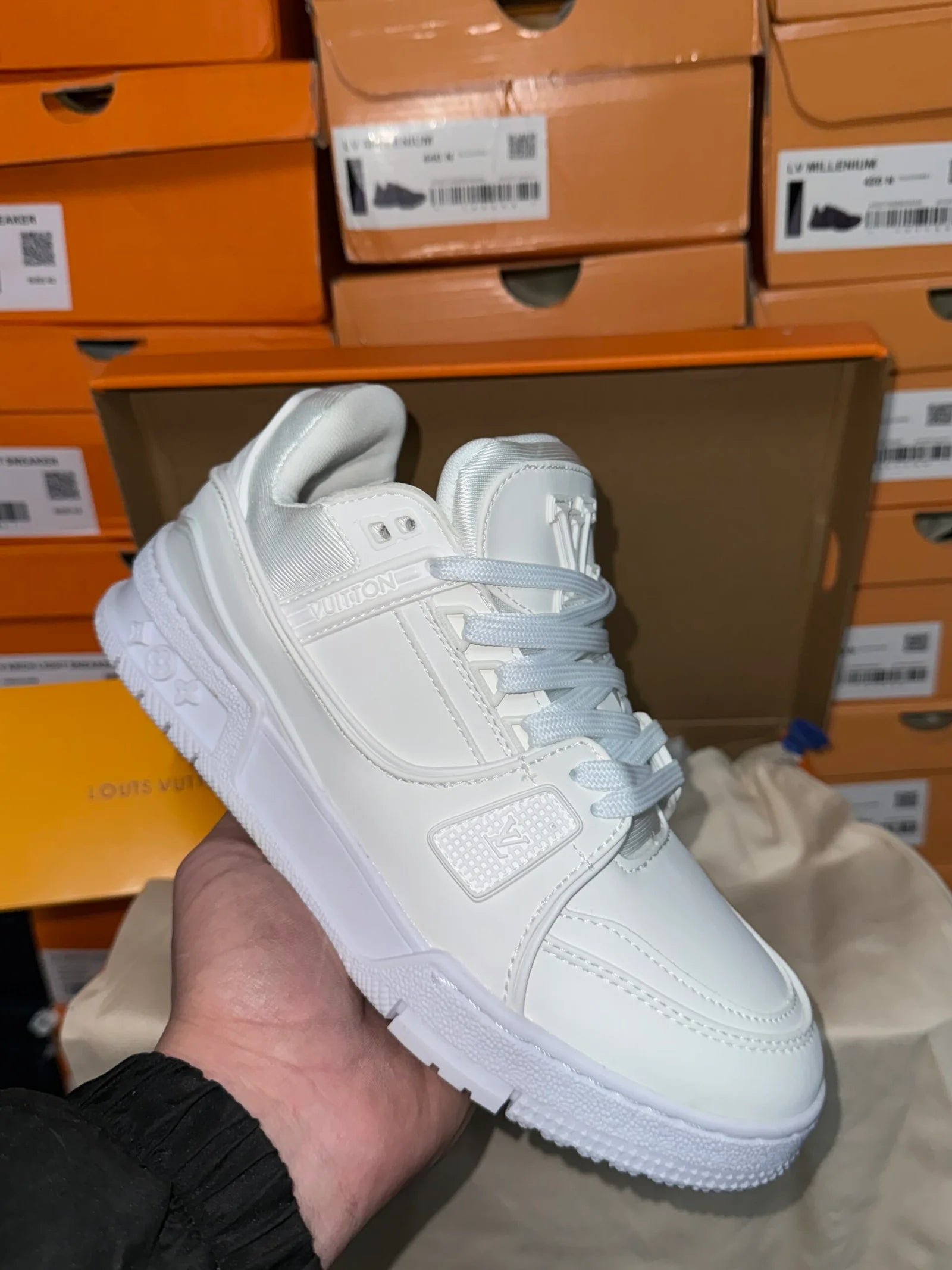 LOUIS VUITTON