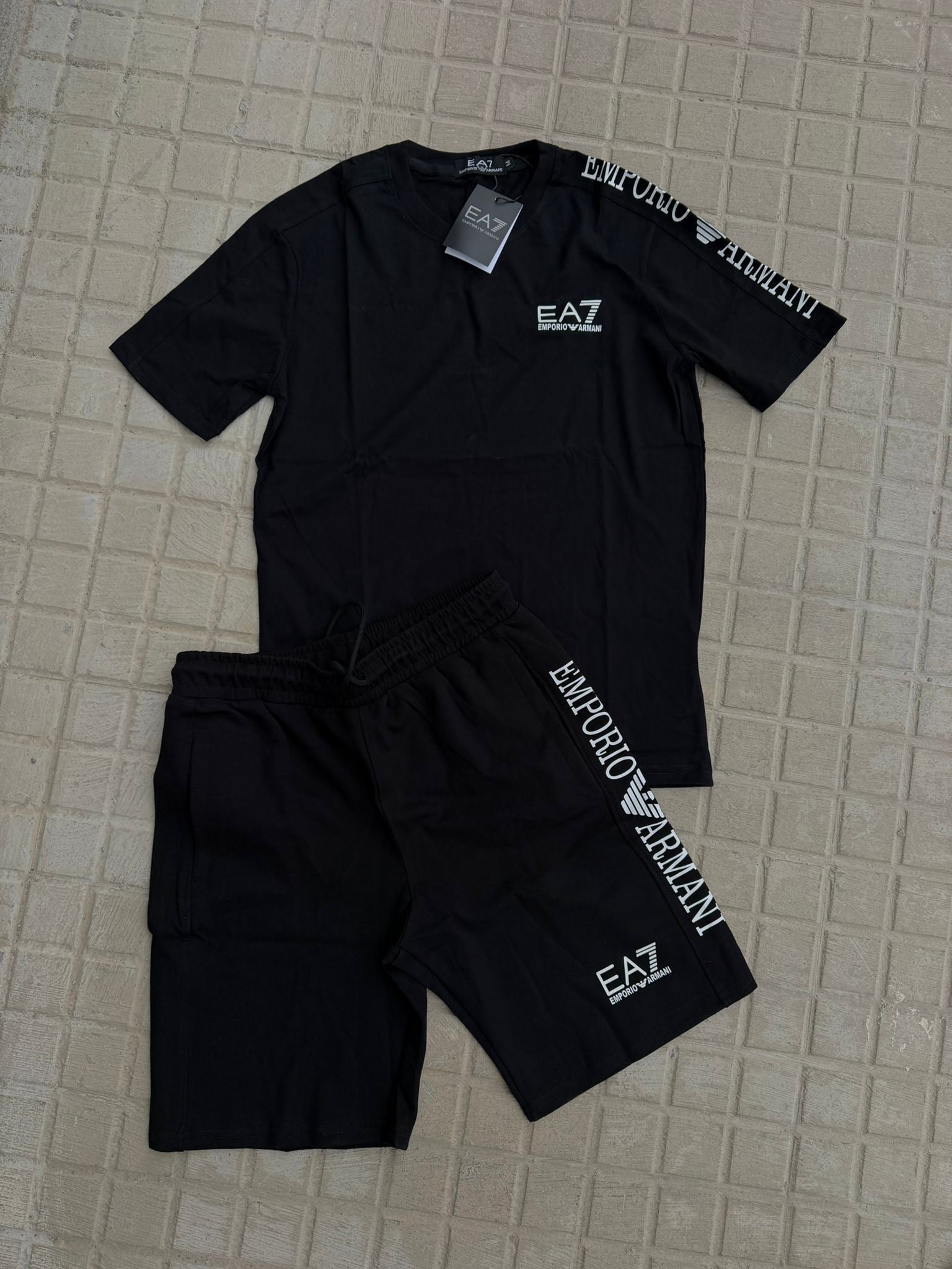 EMPORIO ARMANI CONJUNTO CORTO