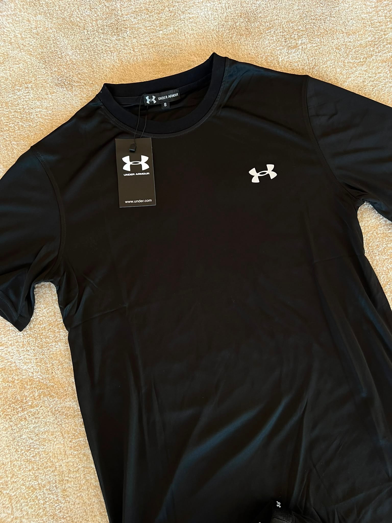 UNDER ARMOUR CONJUNTO CORTO