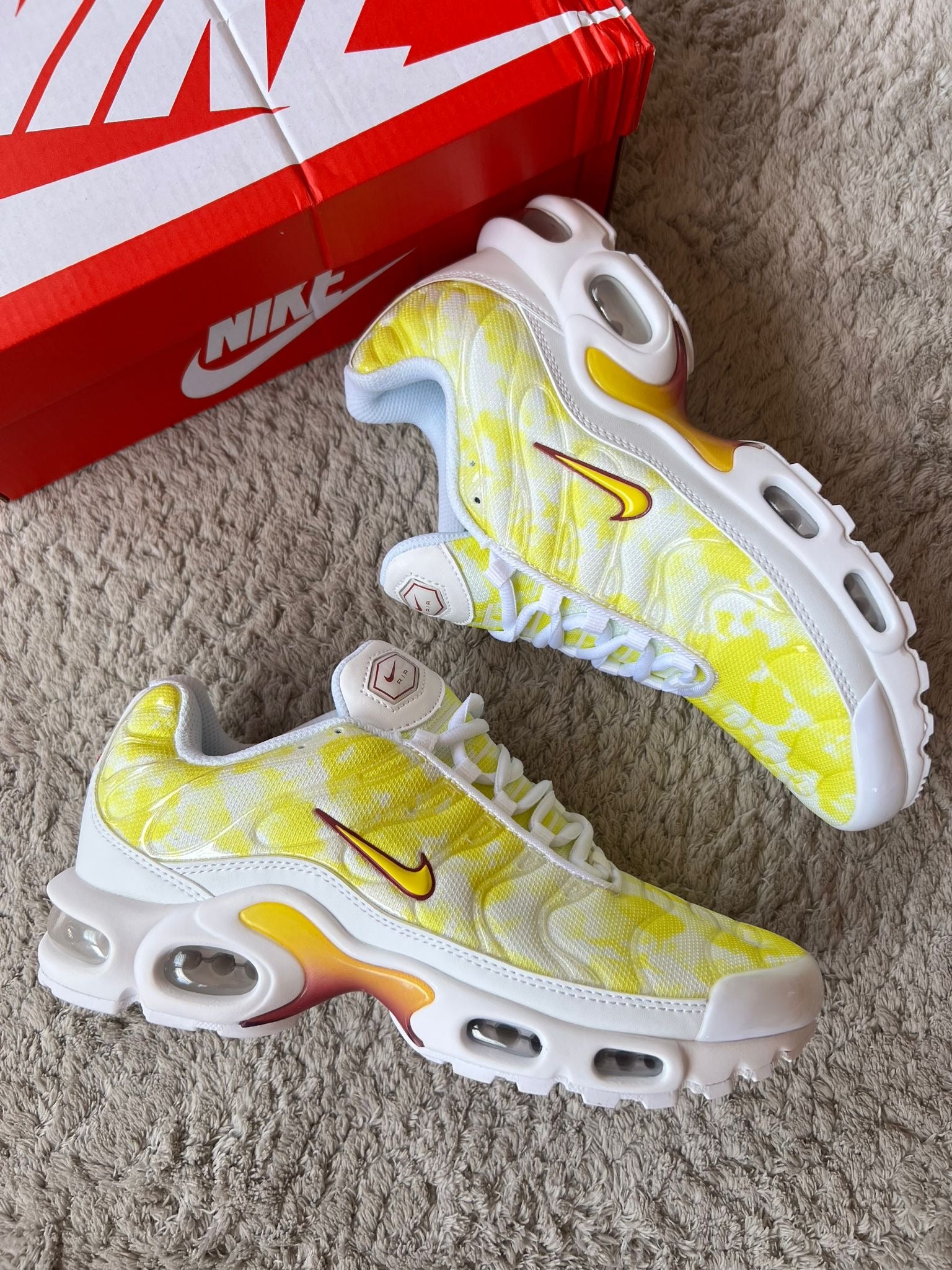 NIKE TN