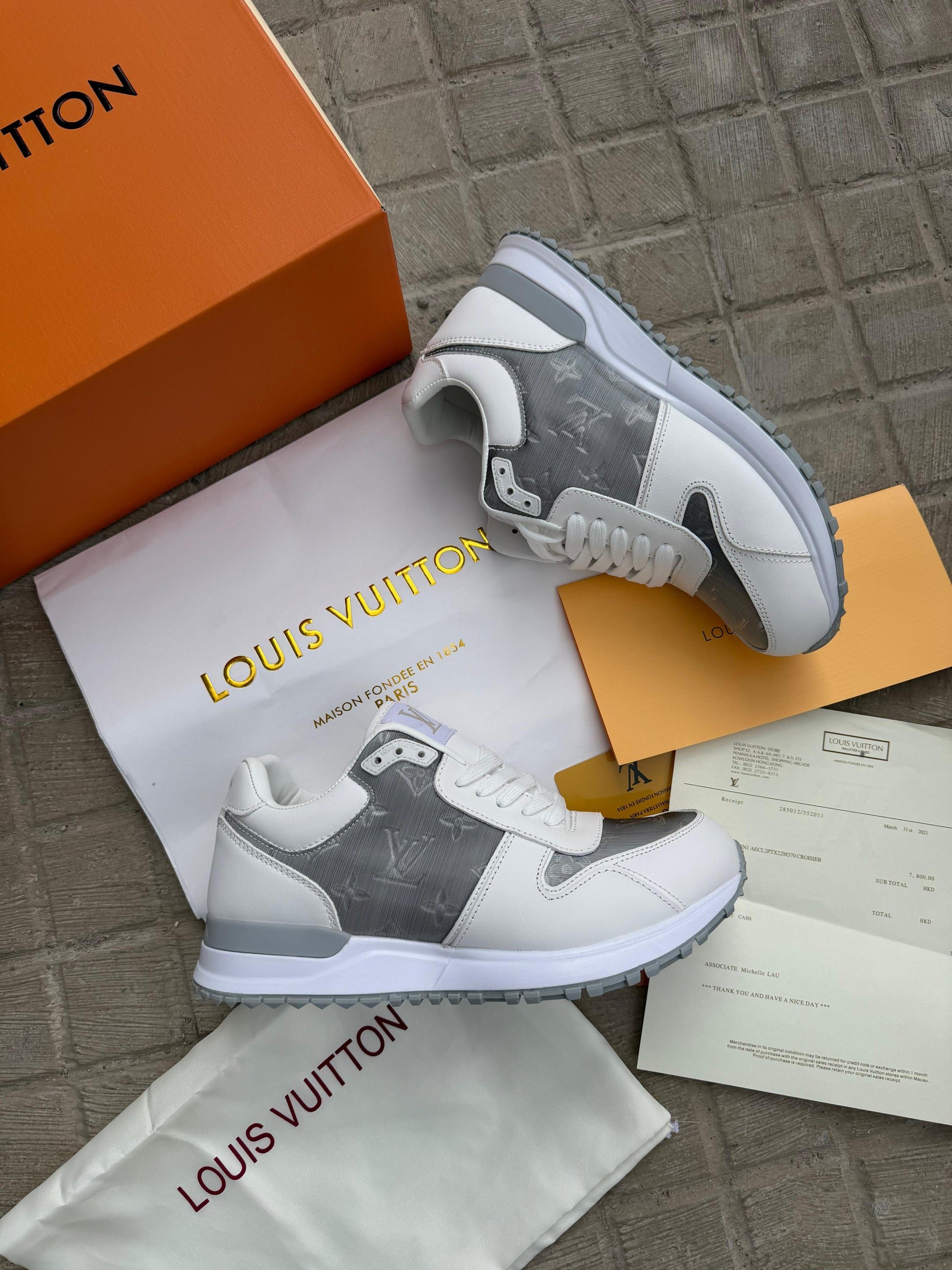 LOUIS VUITTON