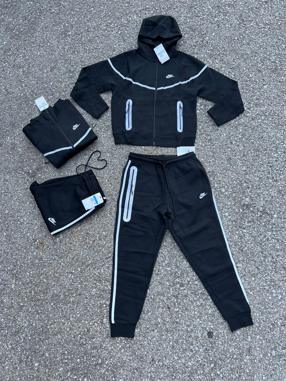 CHANDAL NIKE TECH ELECTRICO