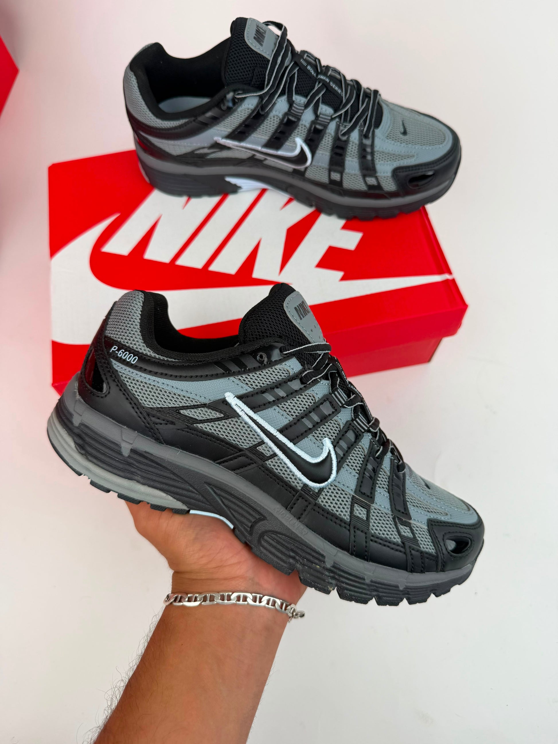 NIKE P6000