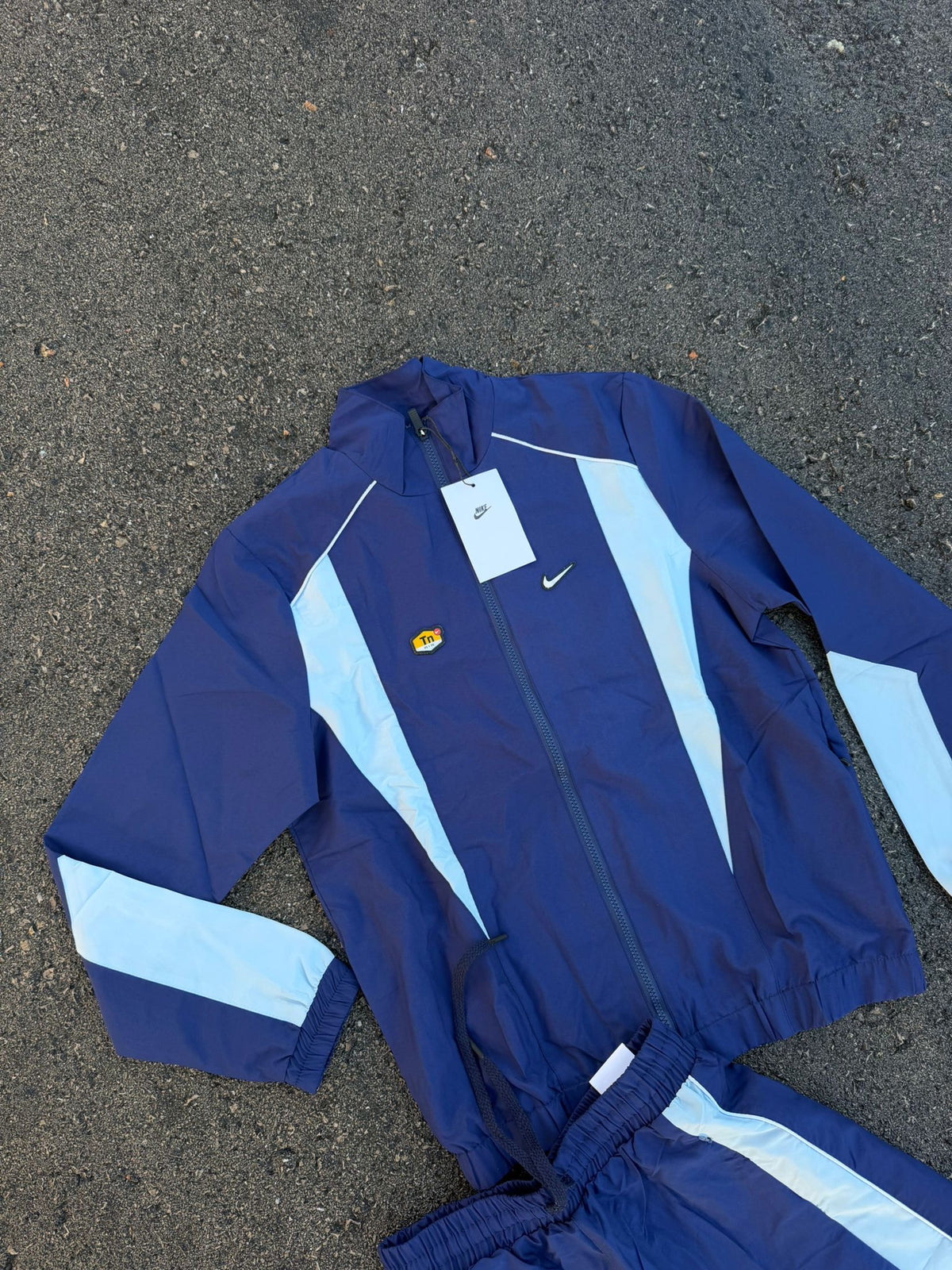 CHANDAL NIKE TN