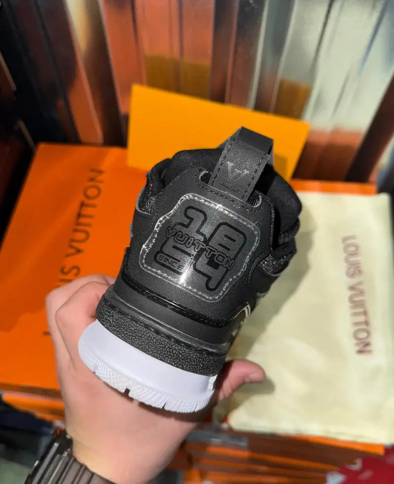 LOUIS VUITTON SKATE