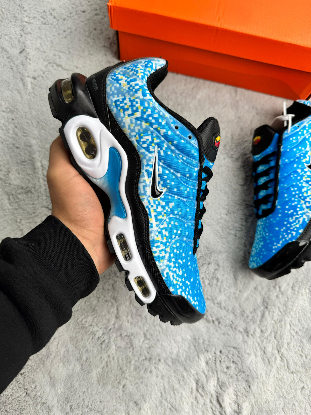NIKE TN
