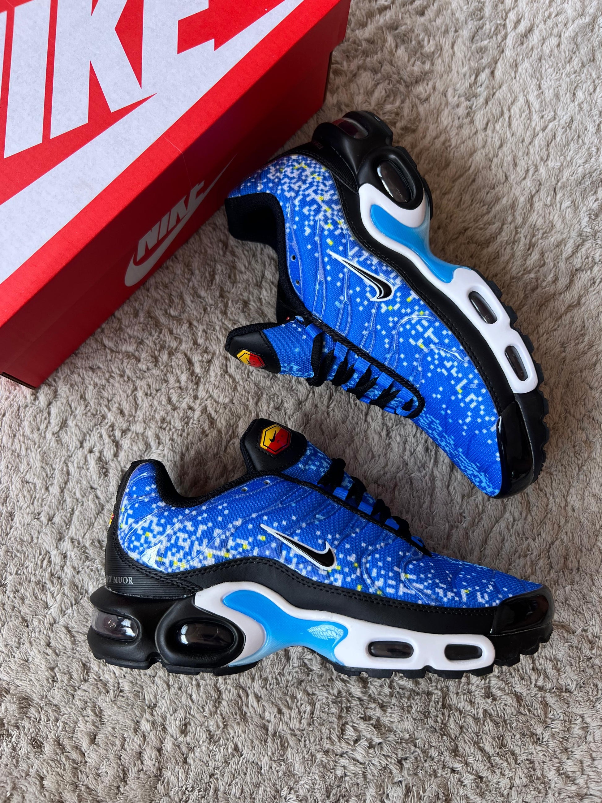NIKE TN