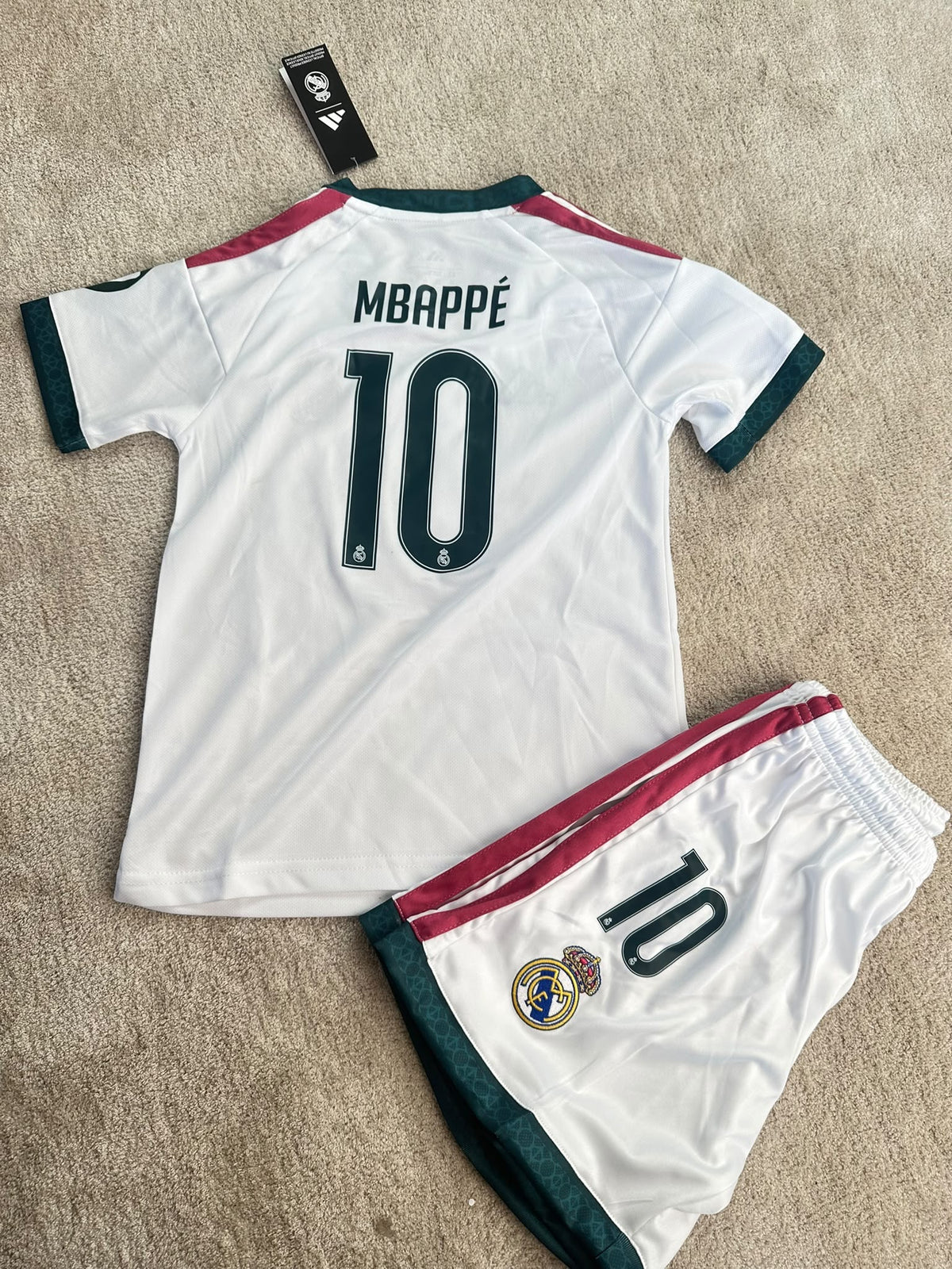 REAL MADRID ( HOME KIT niños )