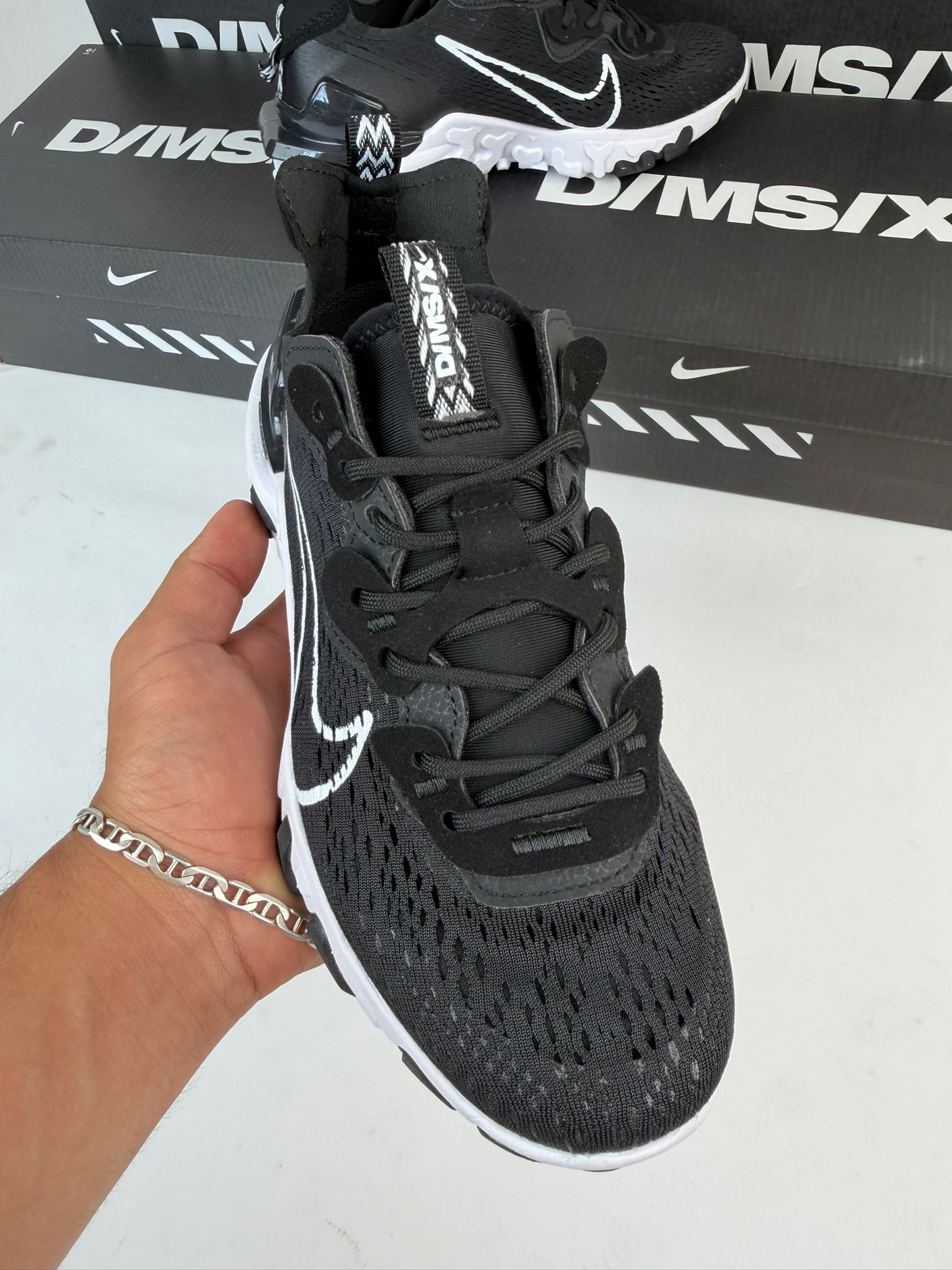 NIKE REACT VISION