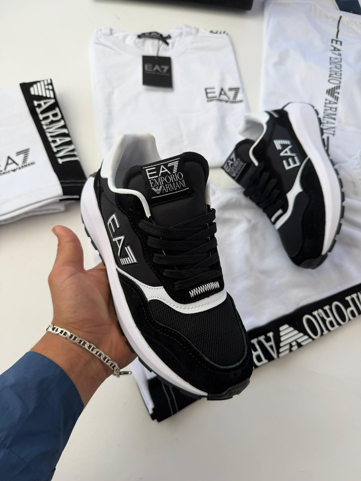 ZAPAS ARMANI EA7