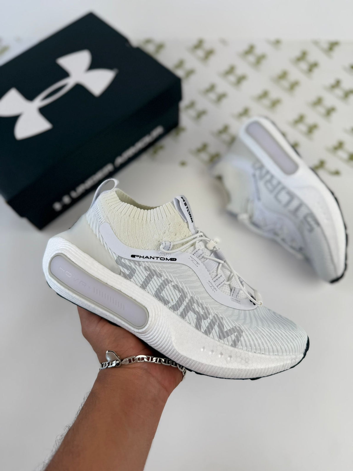 UNDER ARMOUR STORM