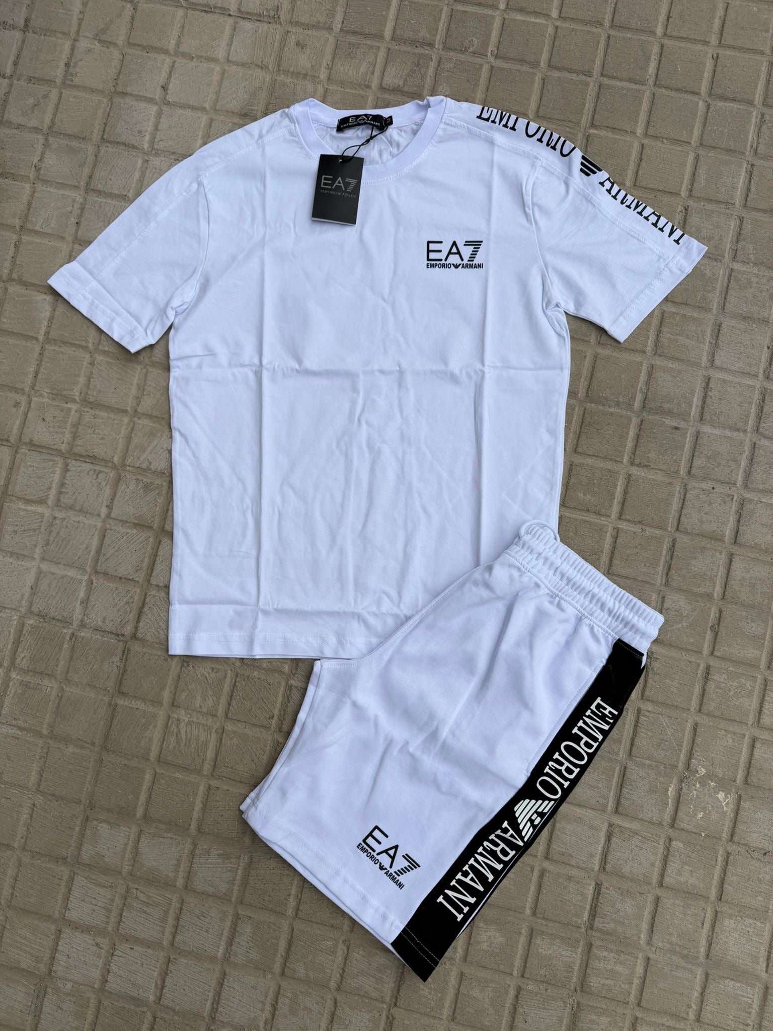 EMPORIO ARMANI CONJUNTO CORTO