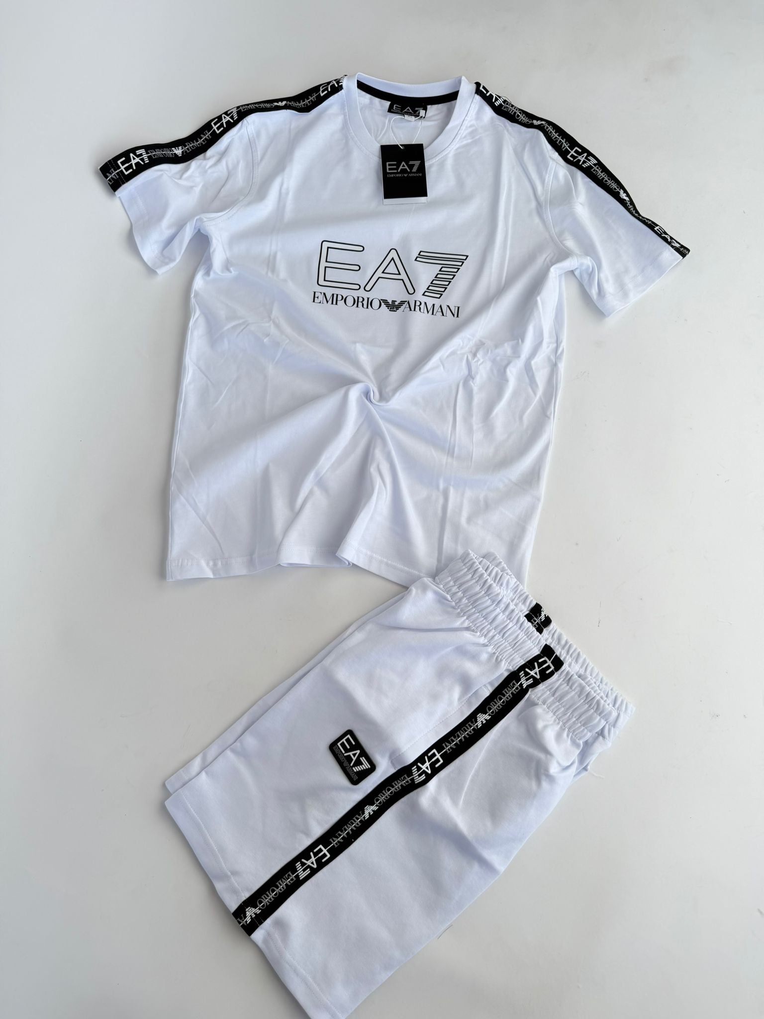 EMPORIO ARMANI CONJUNTO CORTO