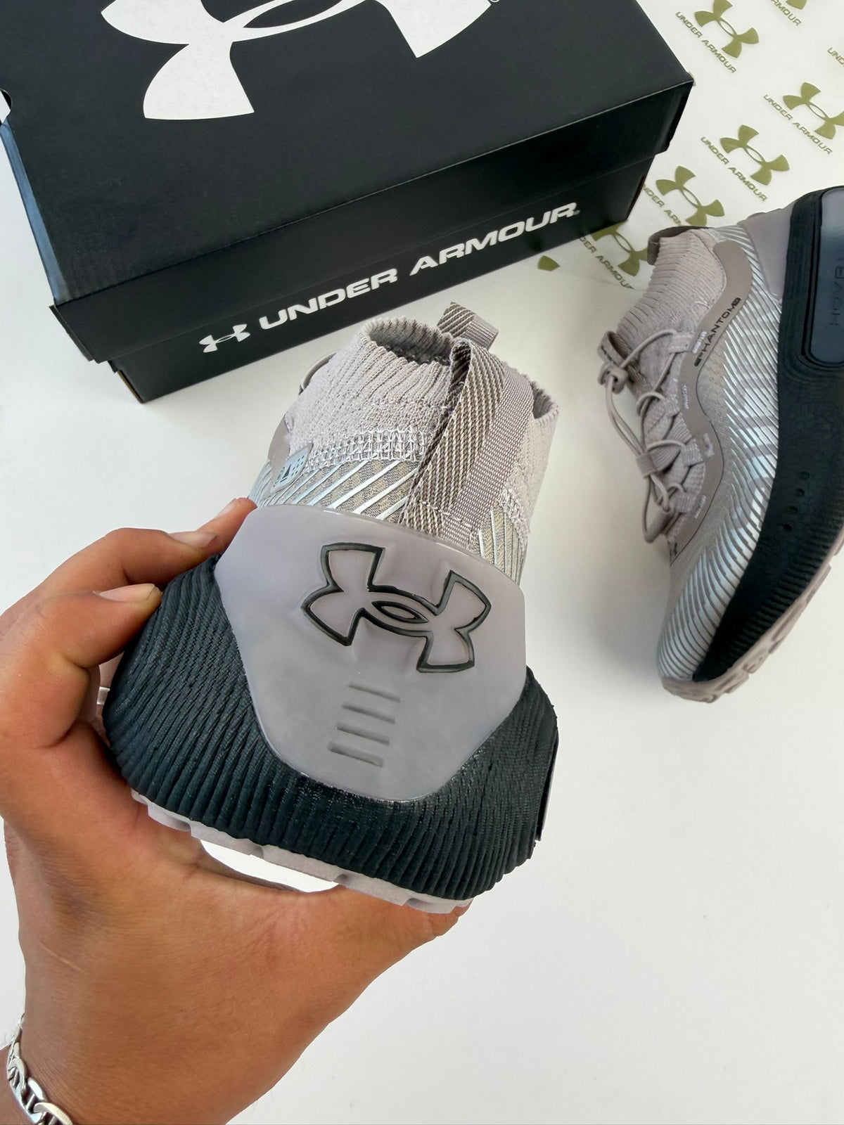 UNDER ARMOUR STORM