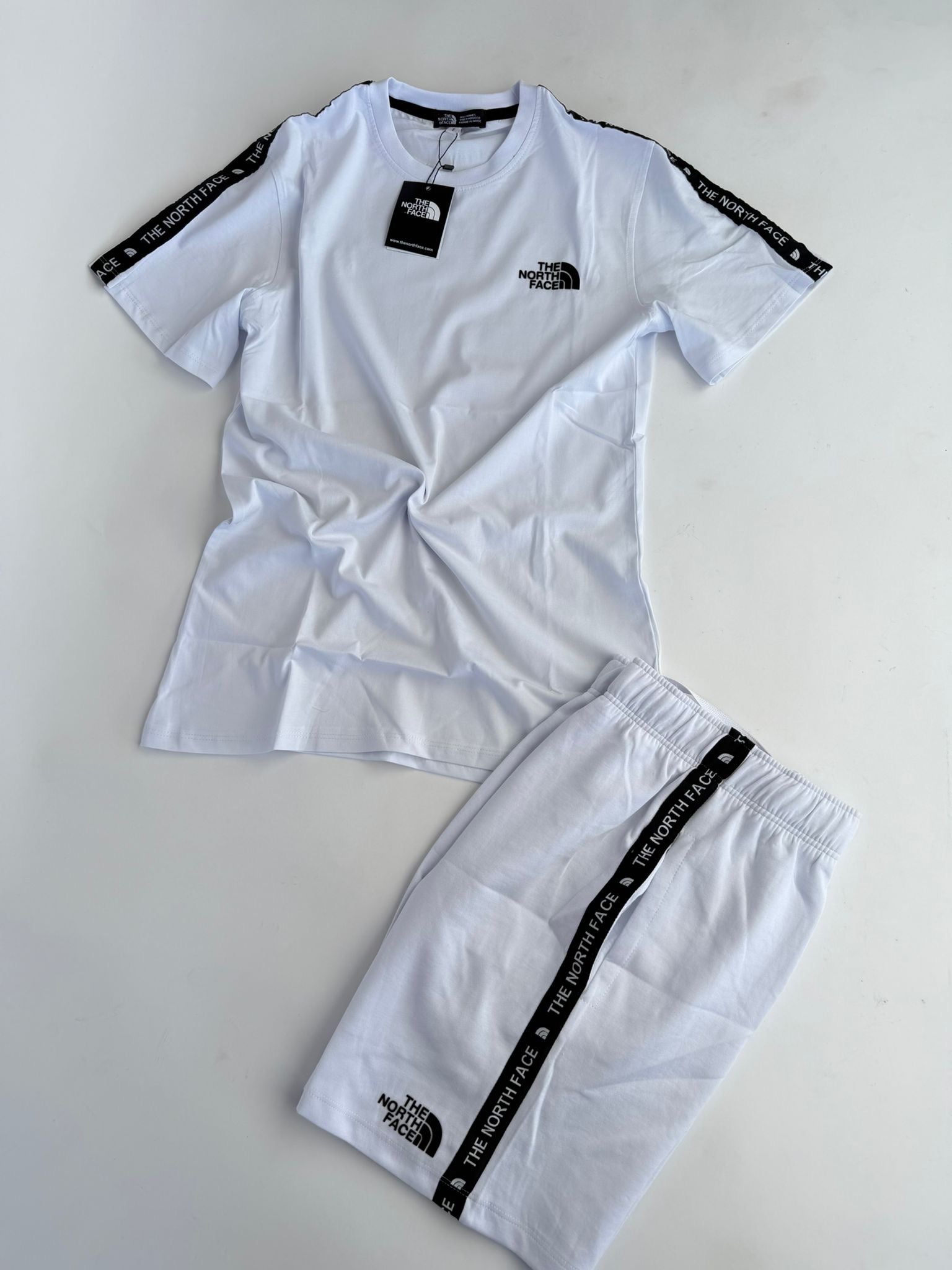 THE NORTH FACE CONJUNTO CORTO