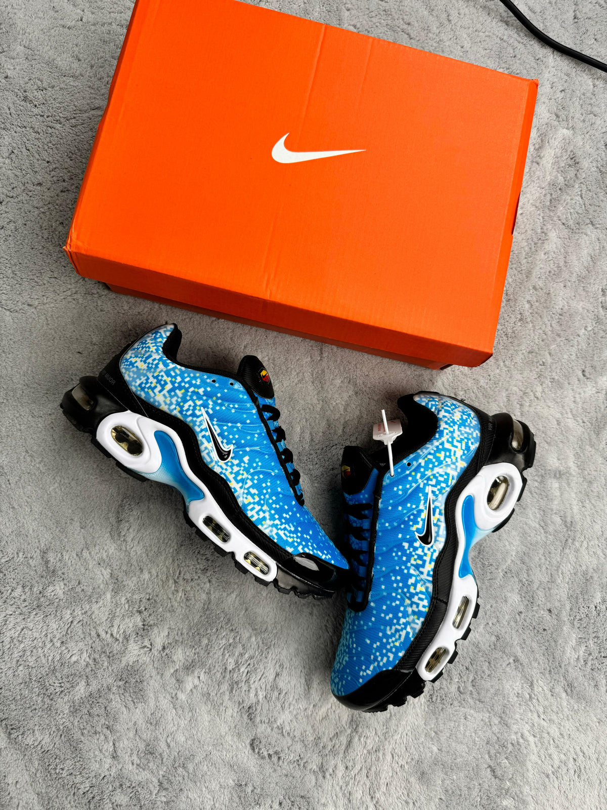 NIKE TN