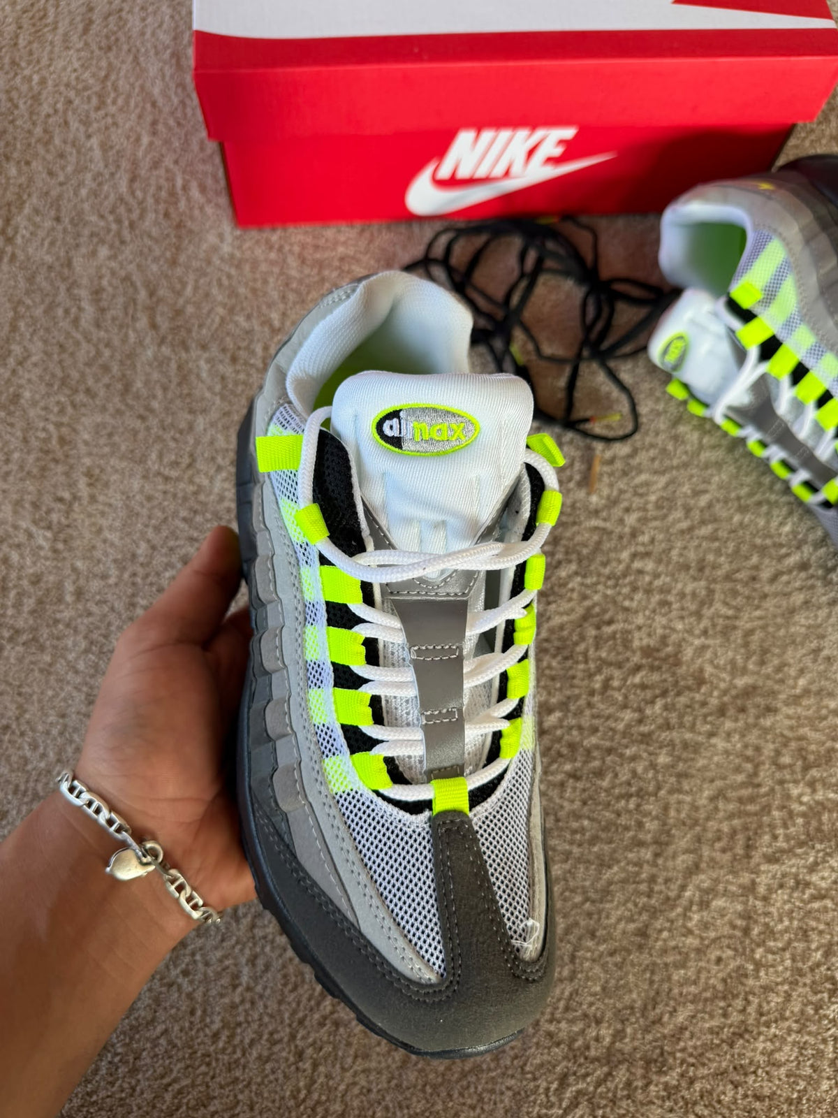 NIKE AIRMAX 95