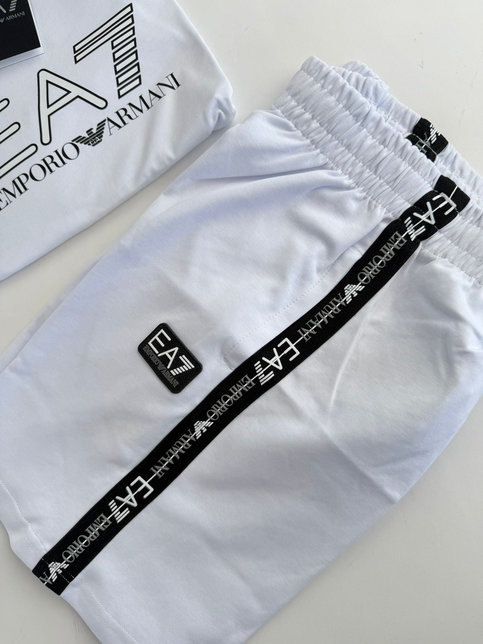 EMPORIO ARMANI CONJUNTO CORTO