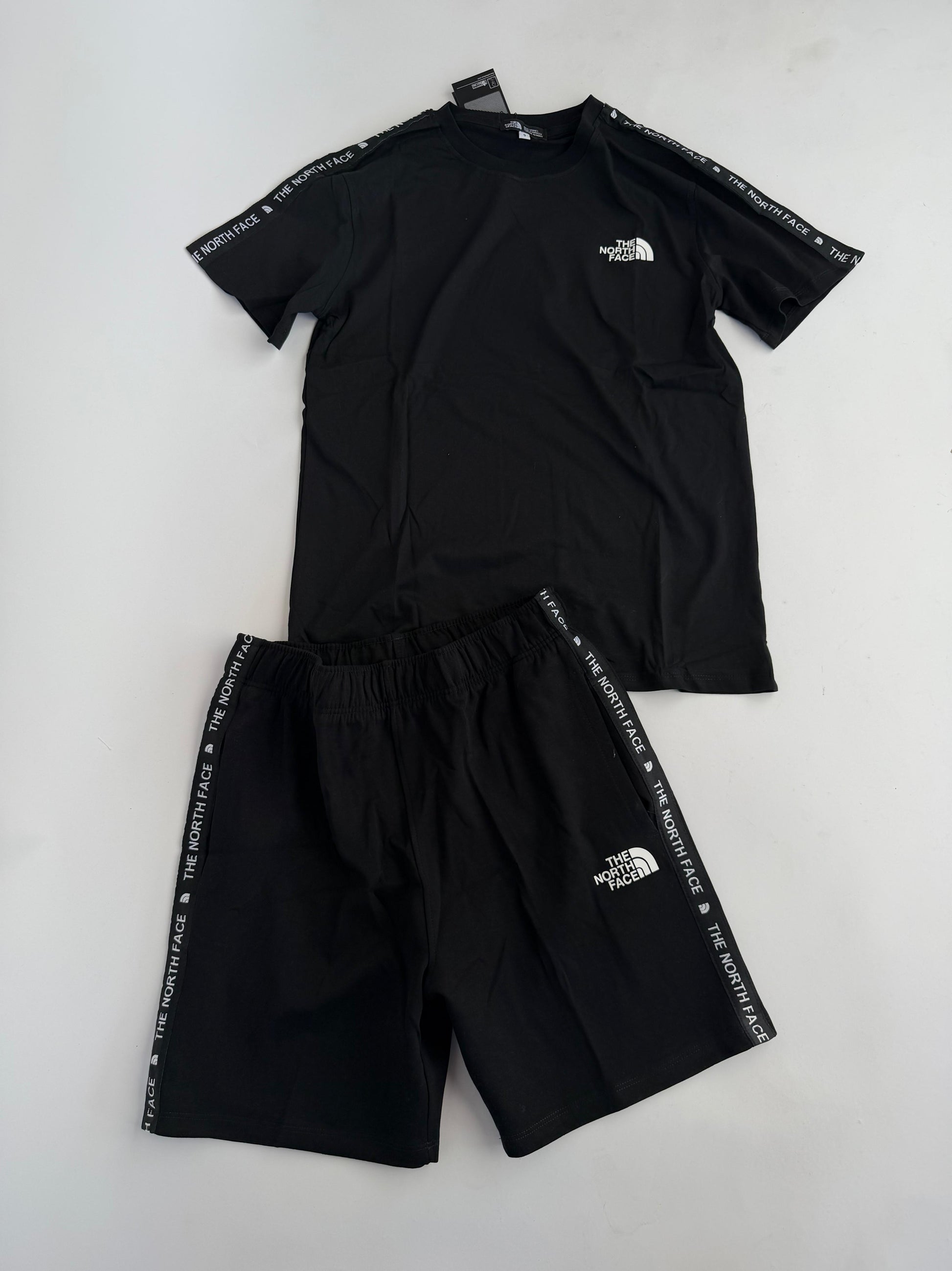 THE NORTH FACE CONJUNTO CORTO