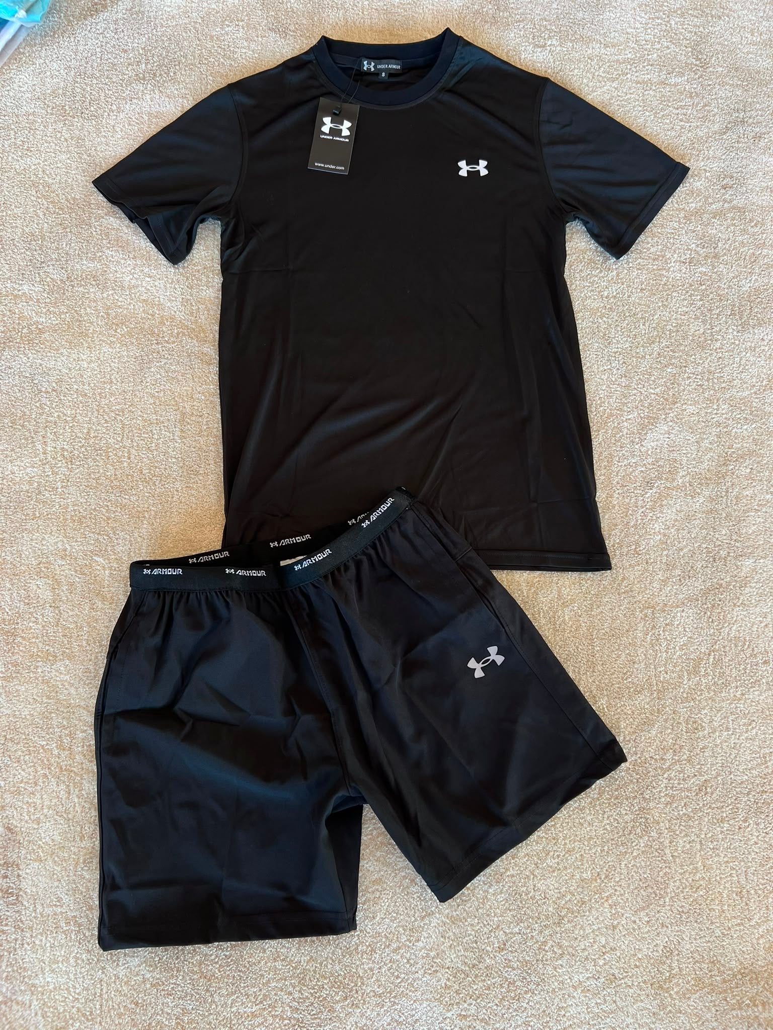 UNDER ARMOUR CONJUNTO CORTO