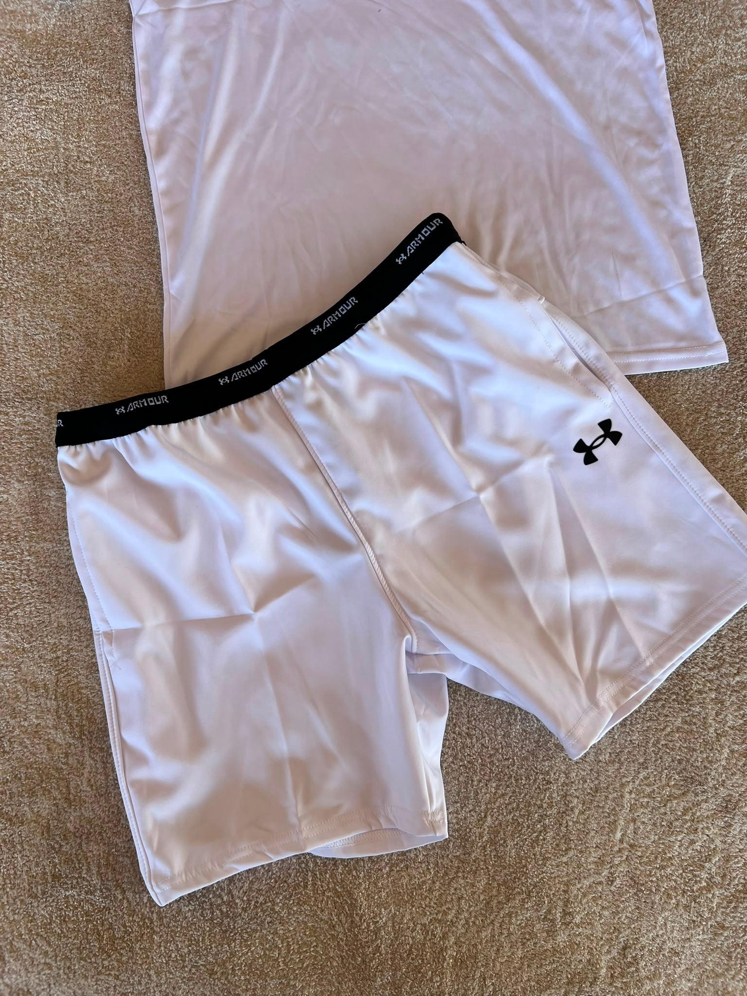UNDER ARMOUR CONJUNTO CORTO