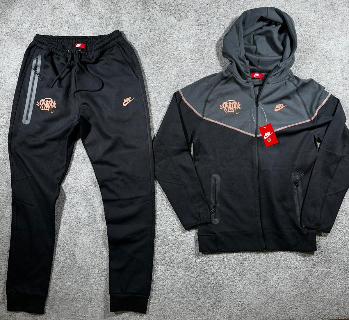 CHANDAL NIKE TECH SYNA