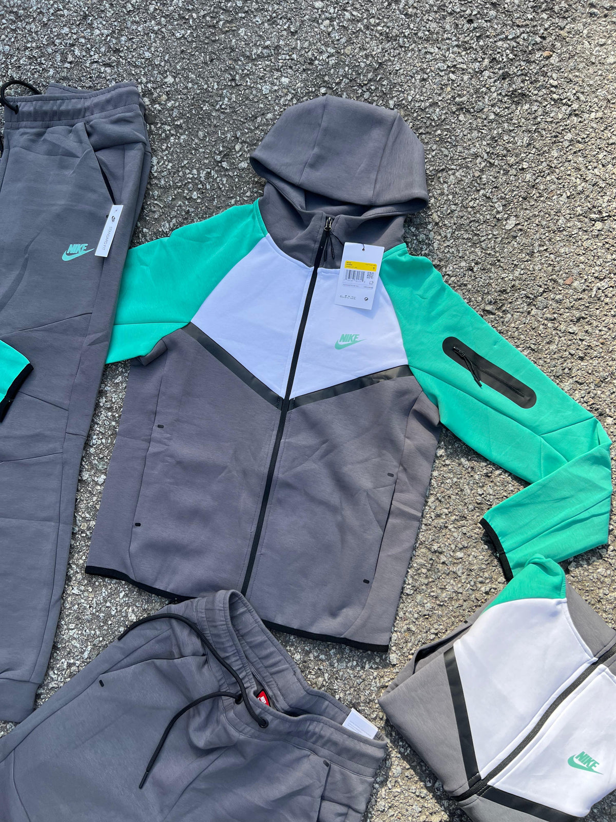 CHANDAL NIKE TECH