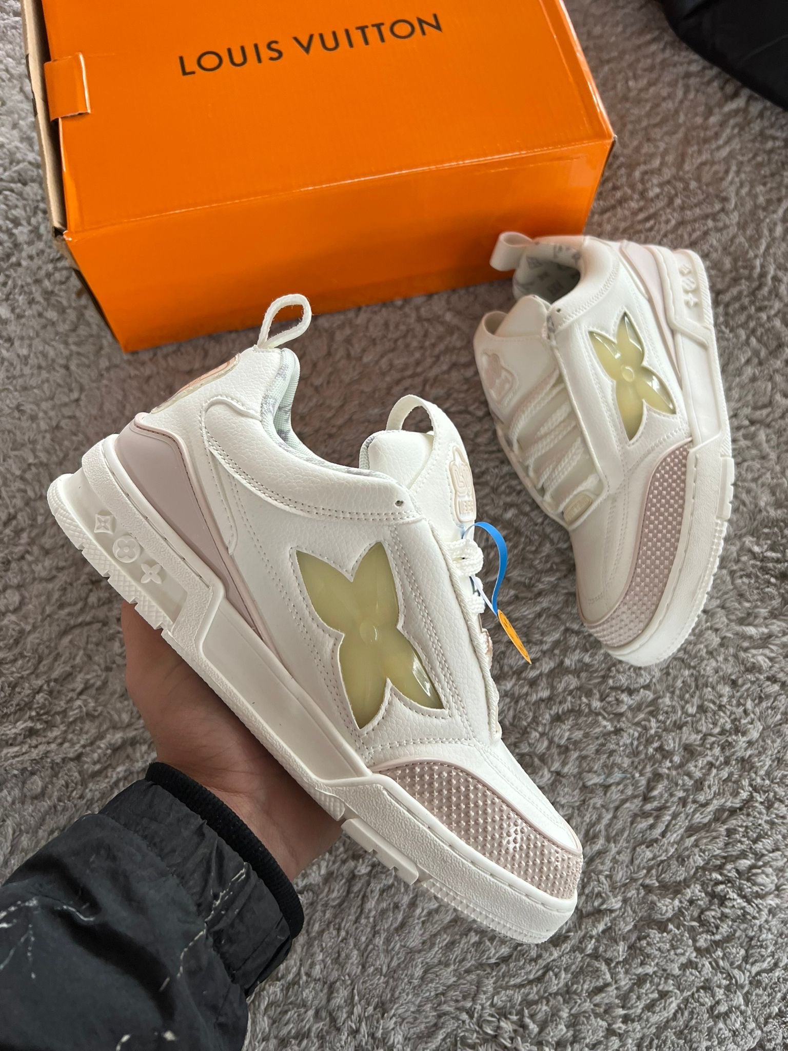 LOUIS VUITTON